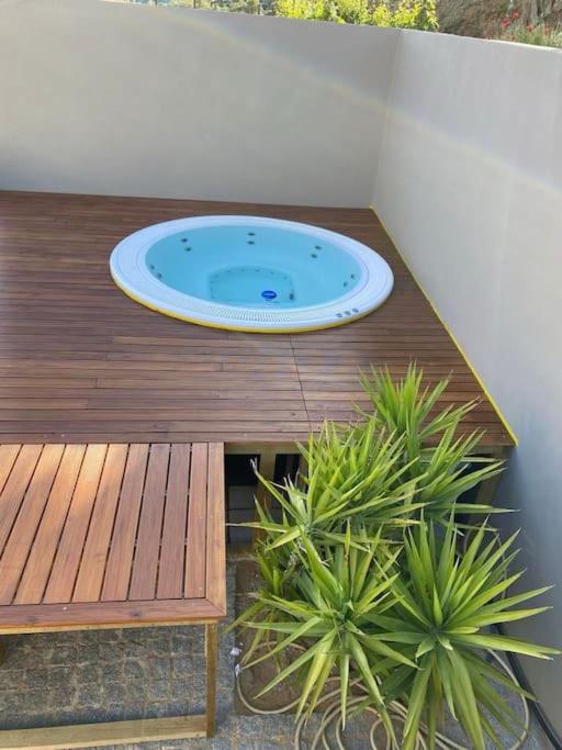 Valadouro Cottage Douro Vallée with a Pool