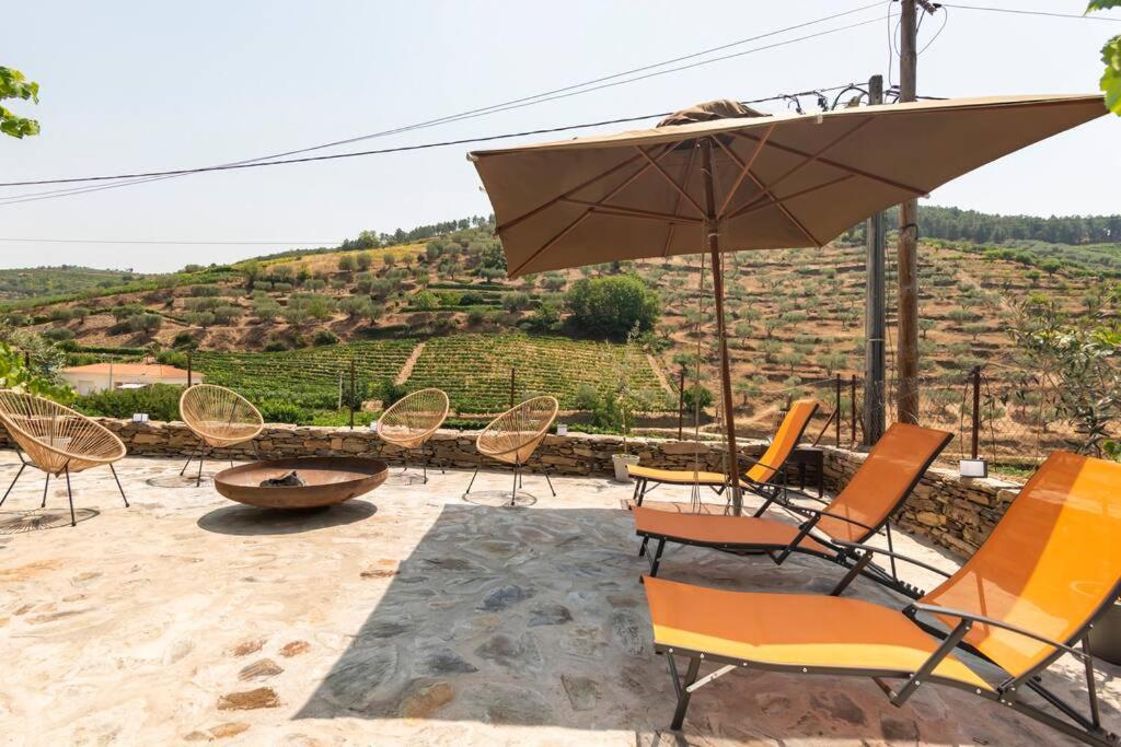 Valadouro Cottage Douro Vallée with a Pool