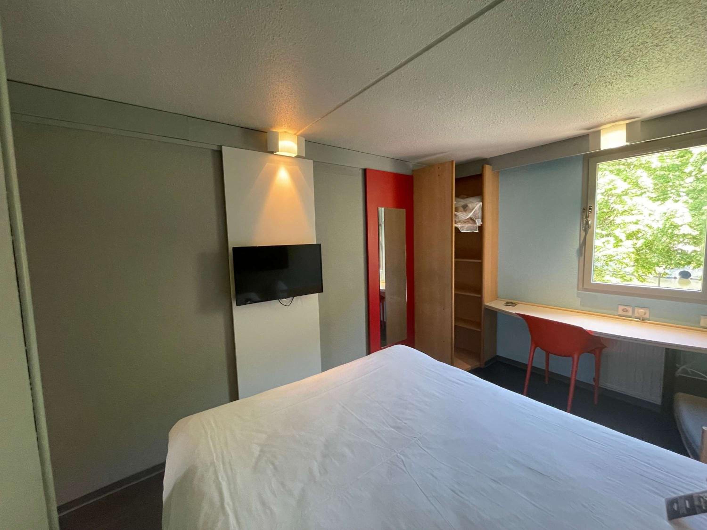 Epinal Vacations - ibis Epinal Centre - Property Image 3