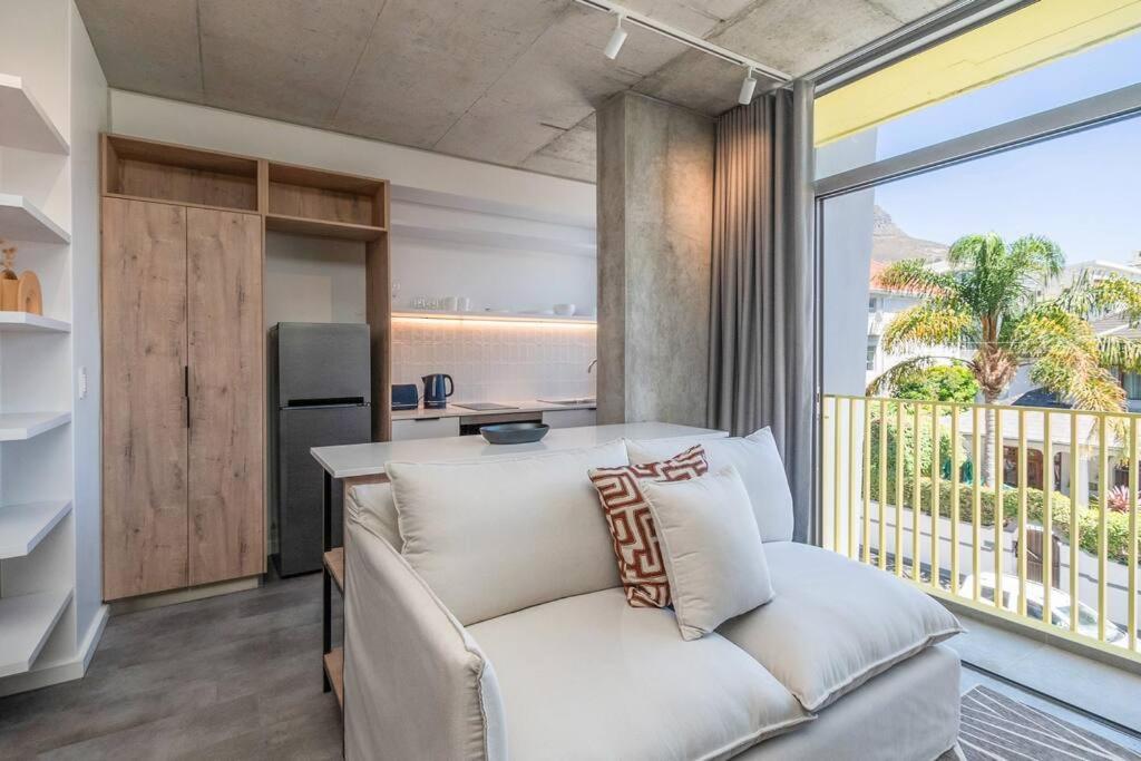 Brand New Seapoint Apartment view 4