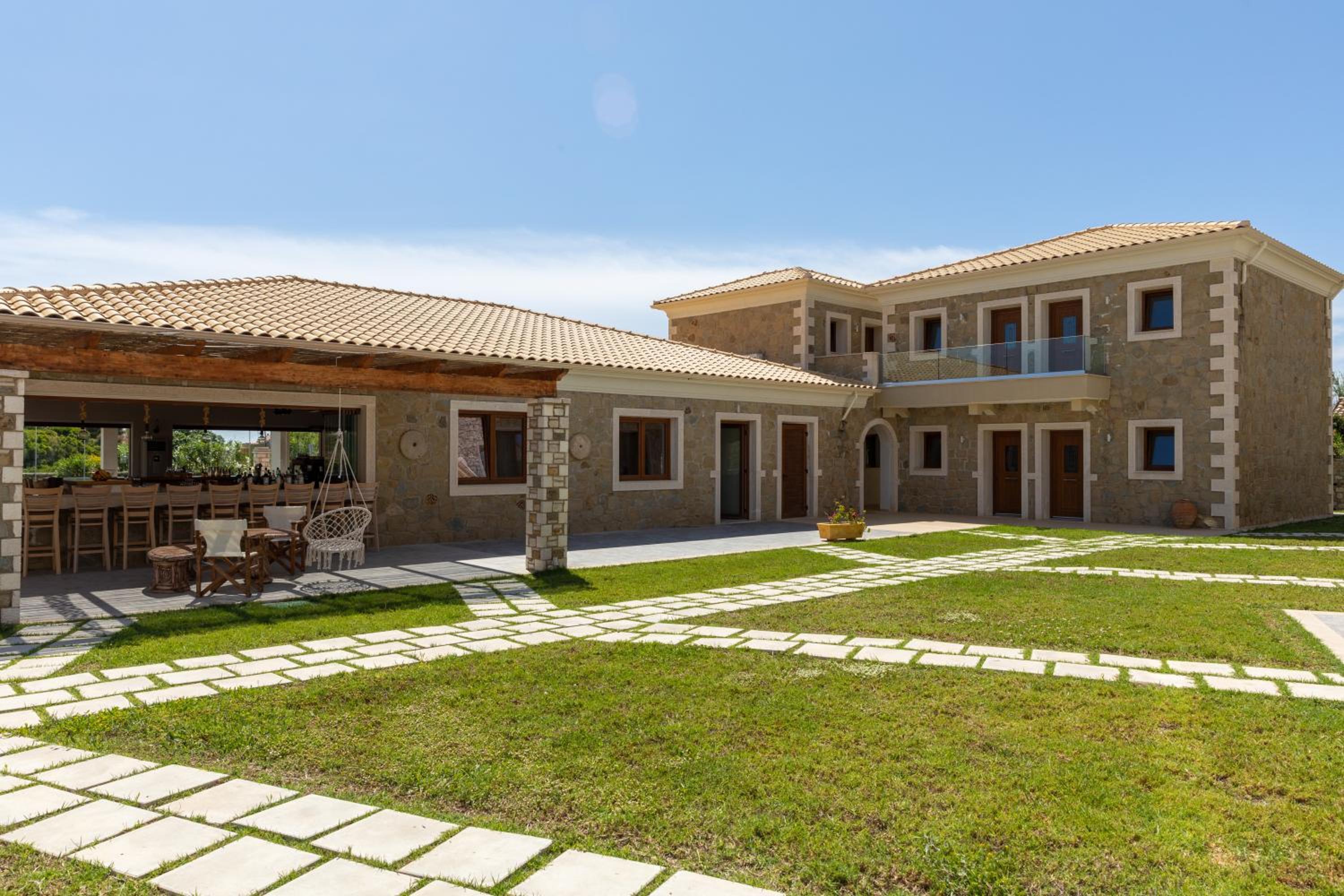 Erikousa Palace