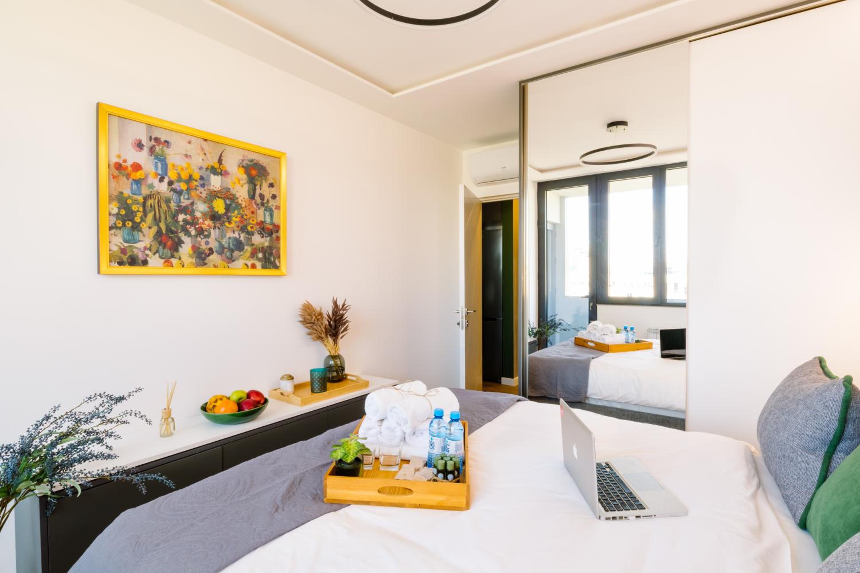 hotelise I Fresco Apartment