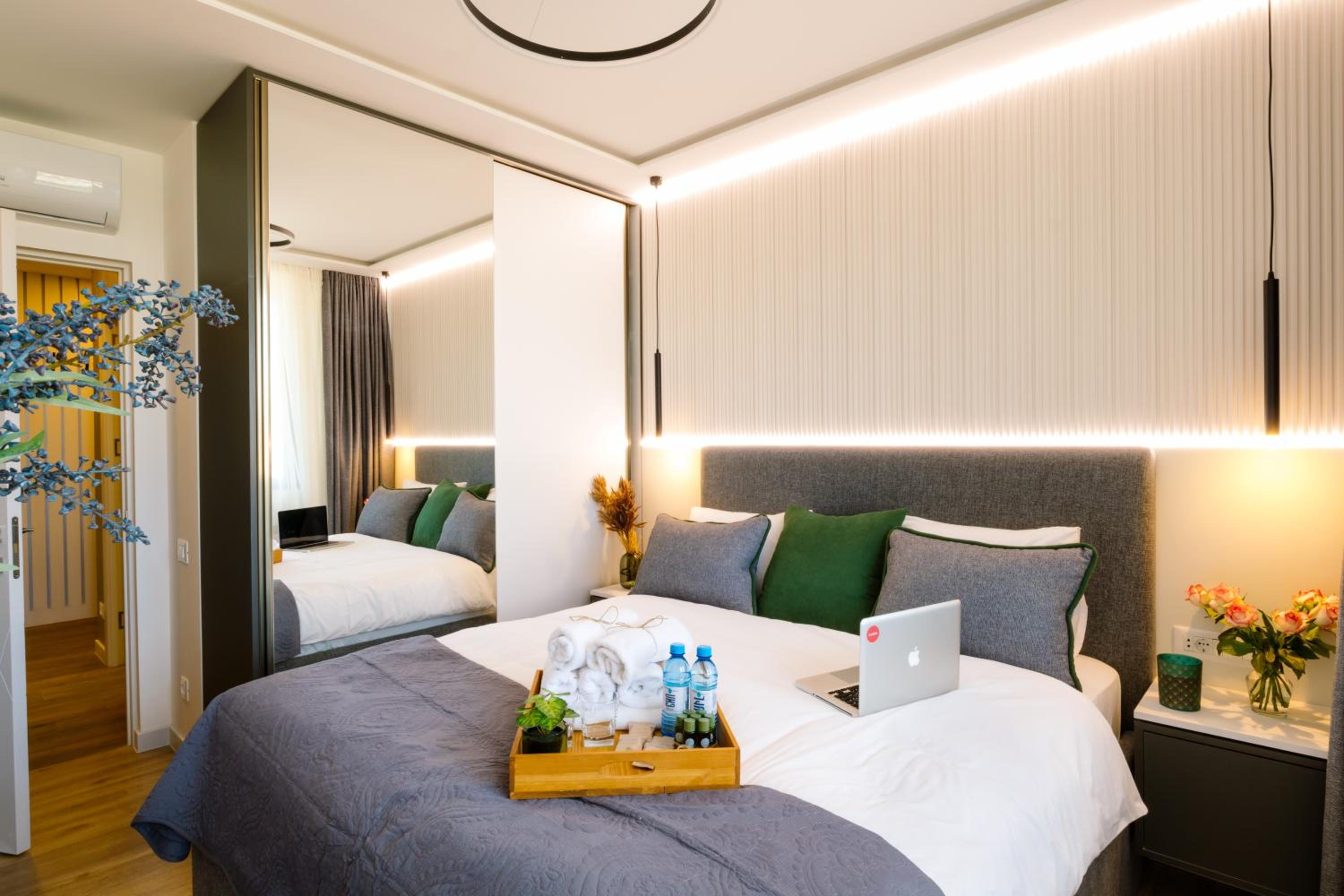 hotelise I Fresco Apartment