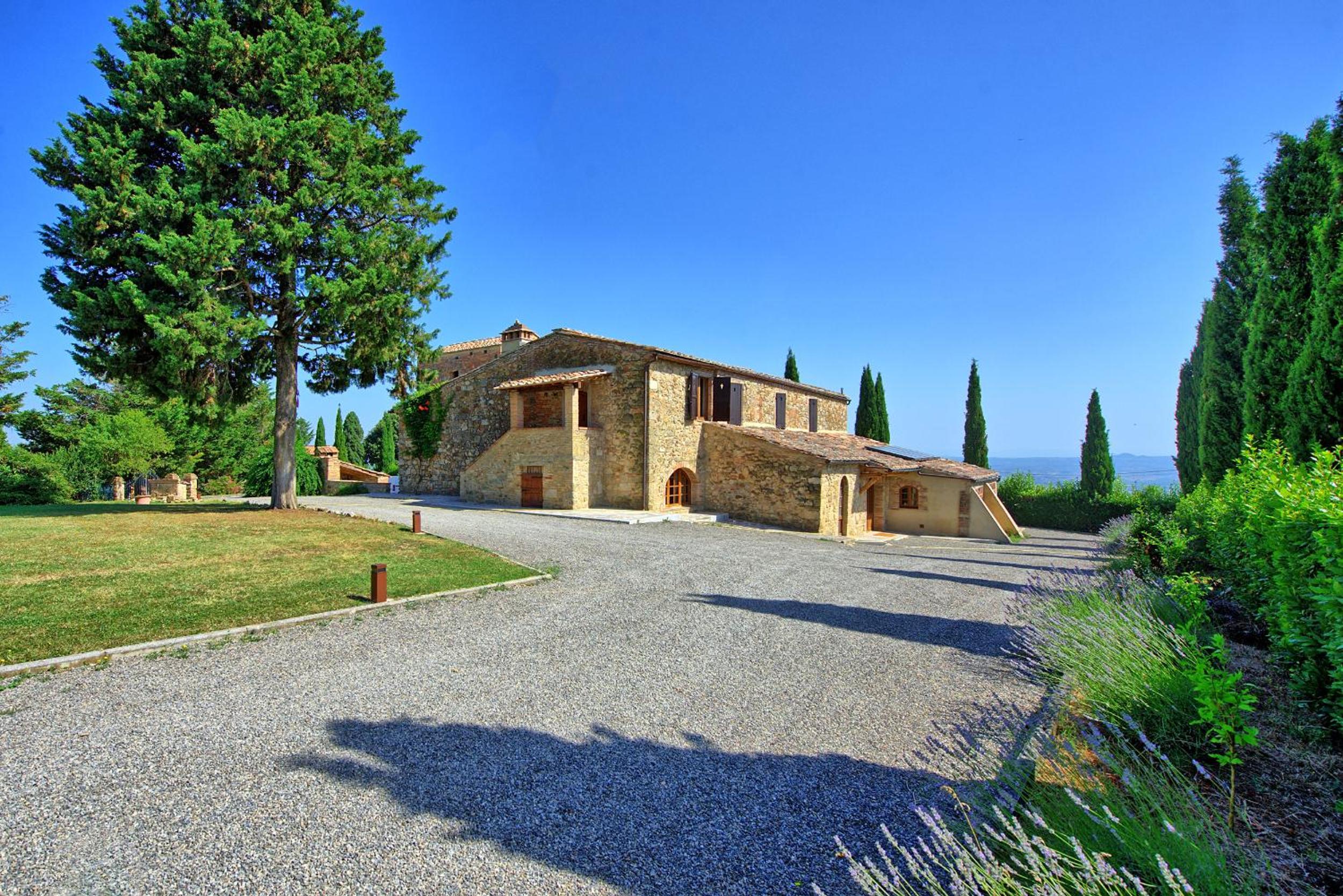 Villa Simone by PosarelliVillas