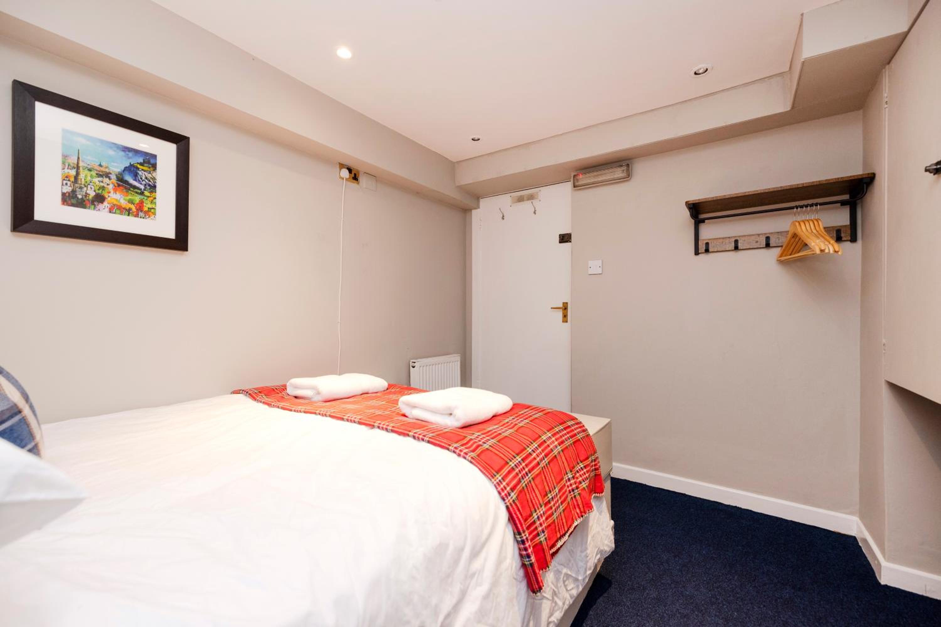 New Town Rooms view 3