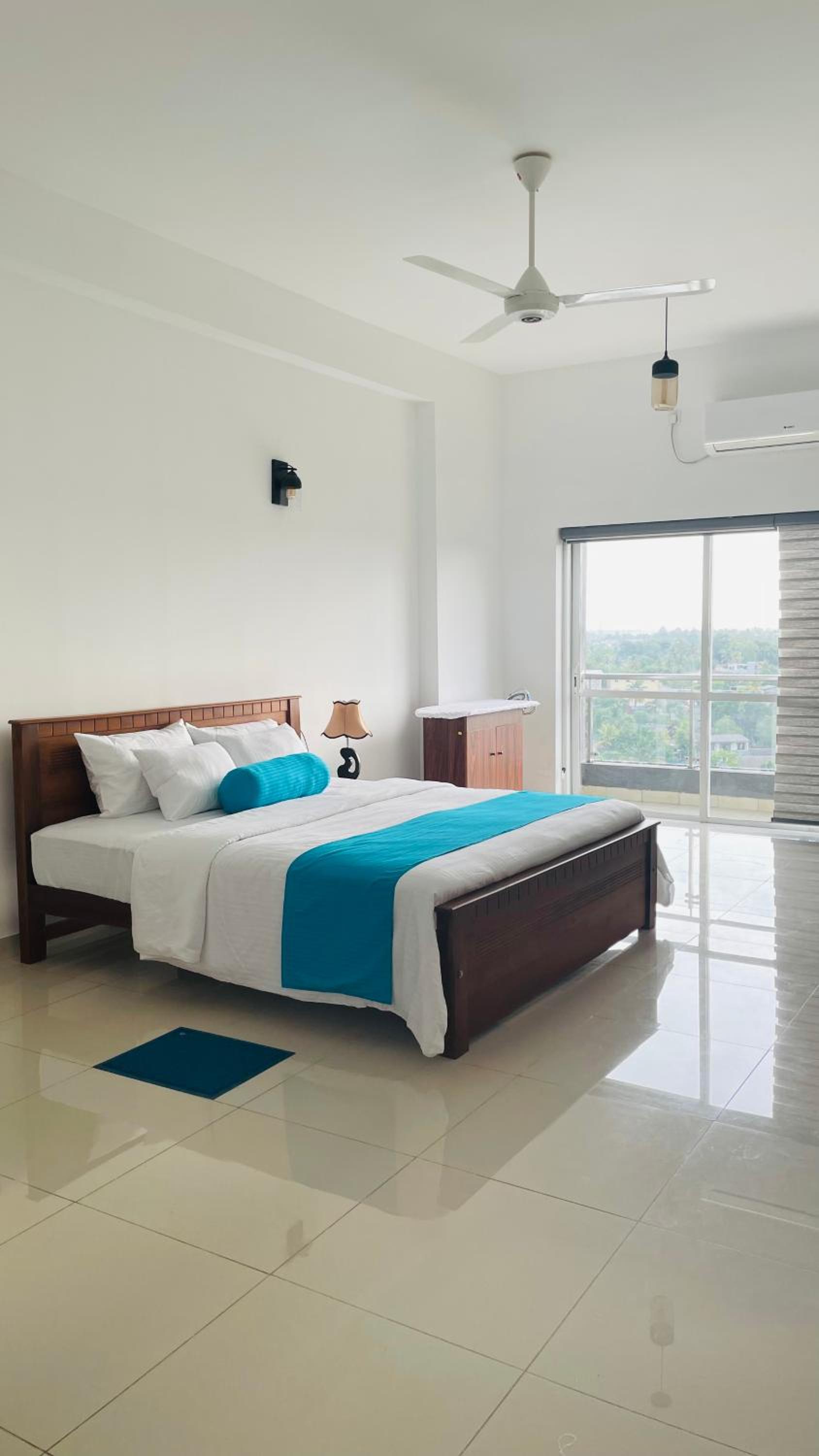 Luxe Highway Residencies view 3