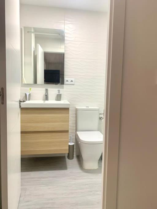 NEW STYLISH BEACH FRONT APARTMENT photo 3