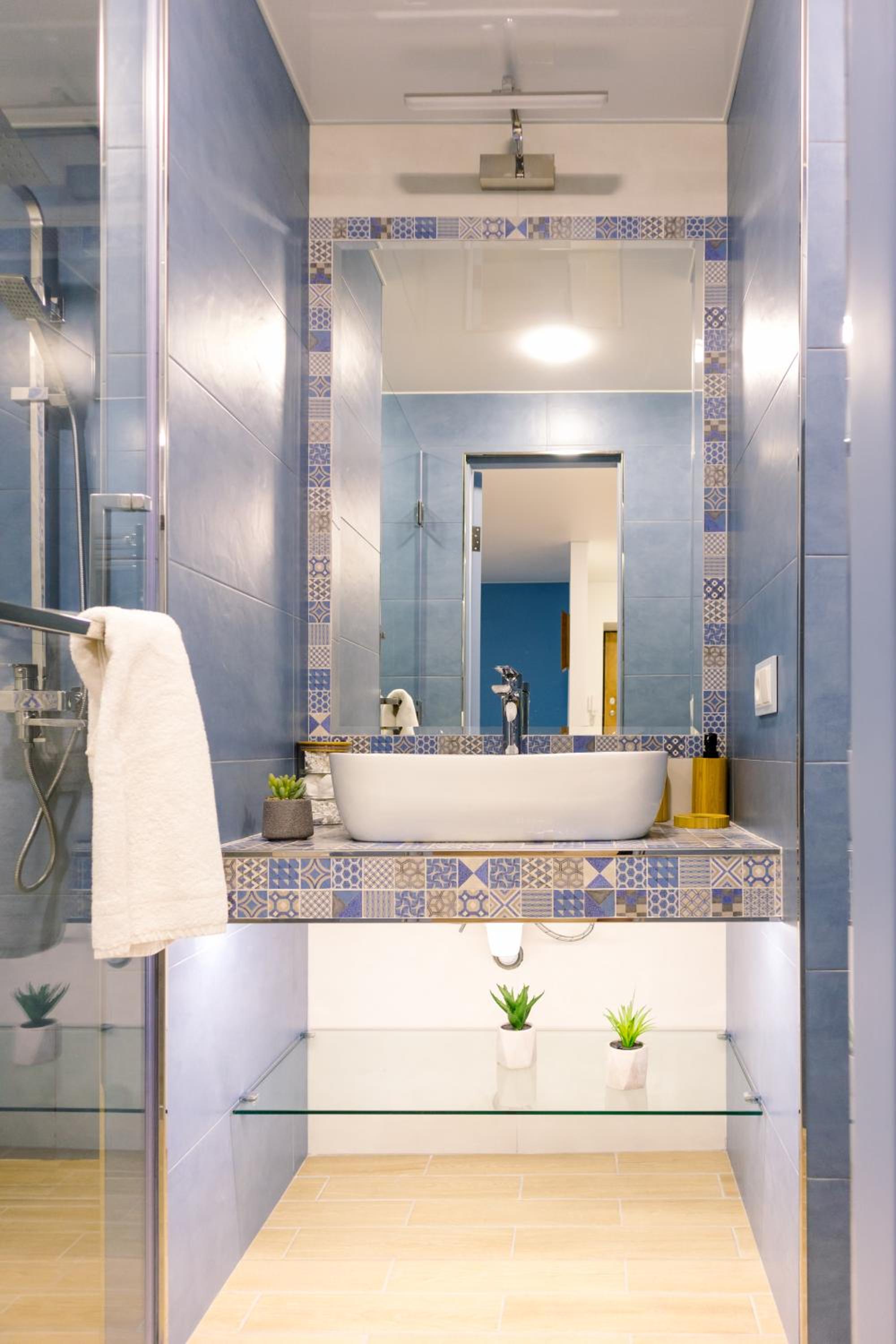hotelise I Indigo Apartment