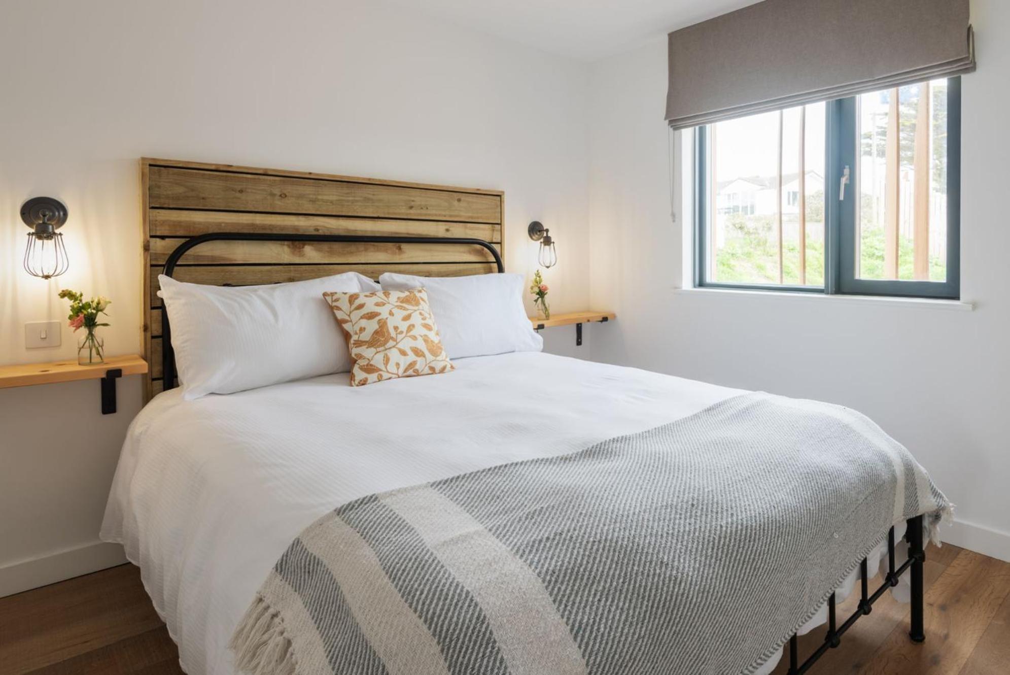 Apartment 14, Withie Cove view 4