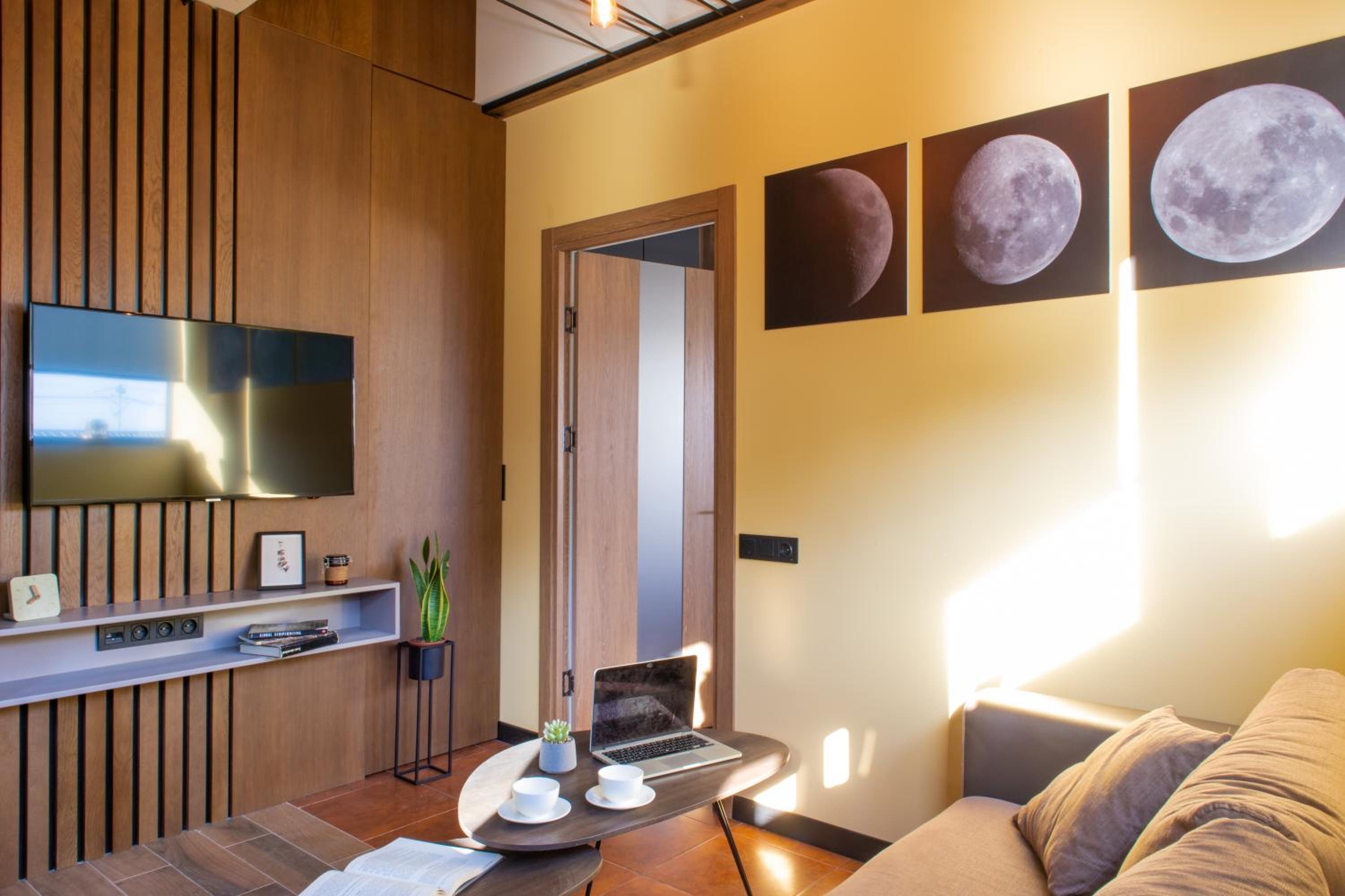 hotelise I Leo Apartment