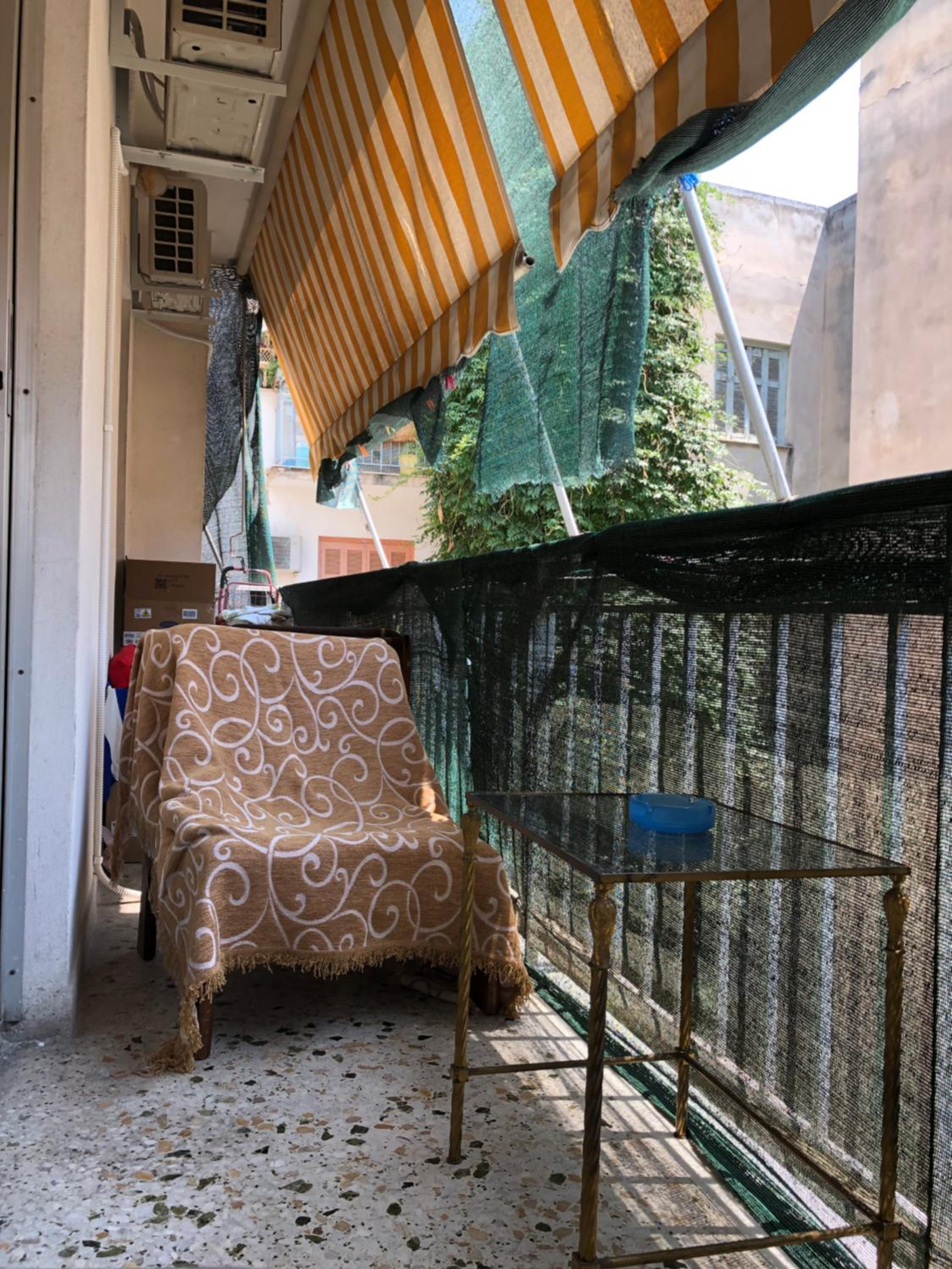 Spacious Double room in the Center of Athens