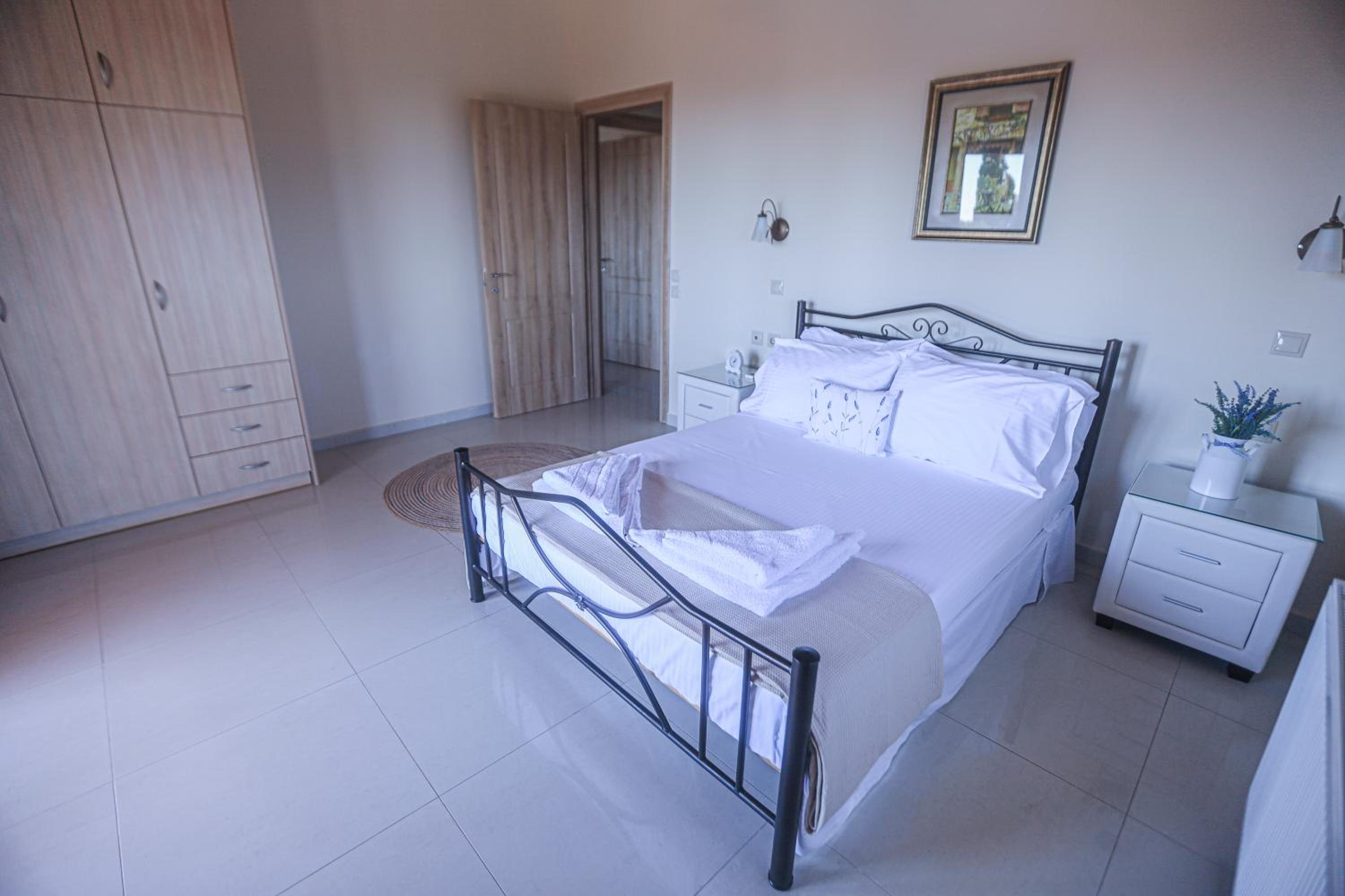 Villa Hestia - Seaview Serenity Villa with Private Pool by Villa Mana Gers photo 4