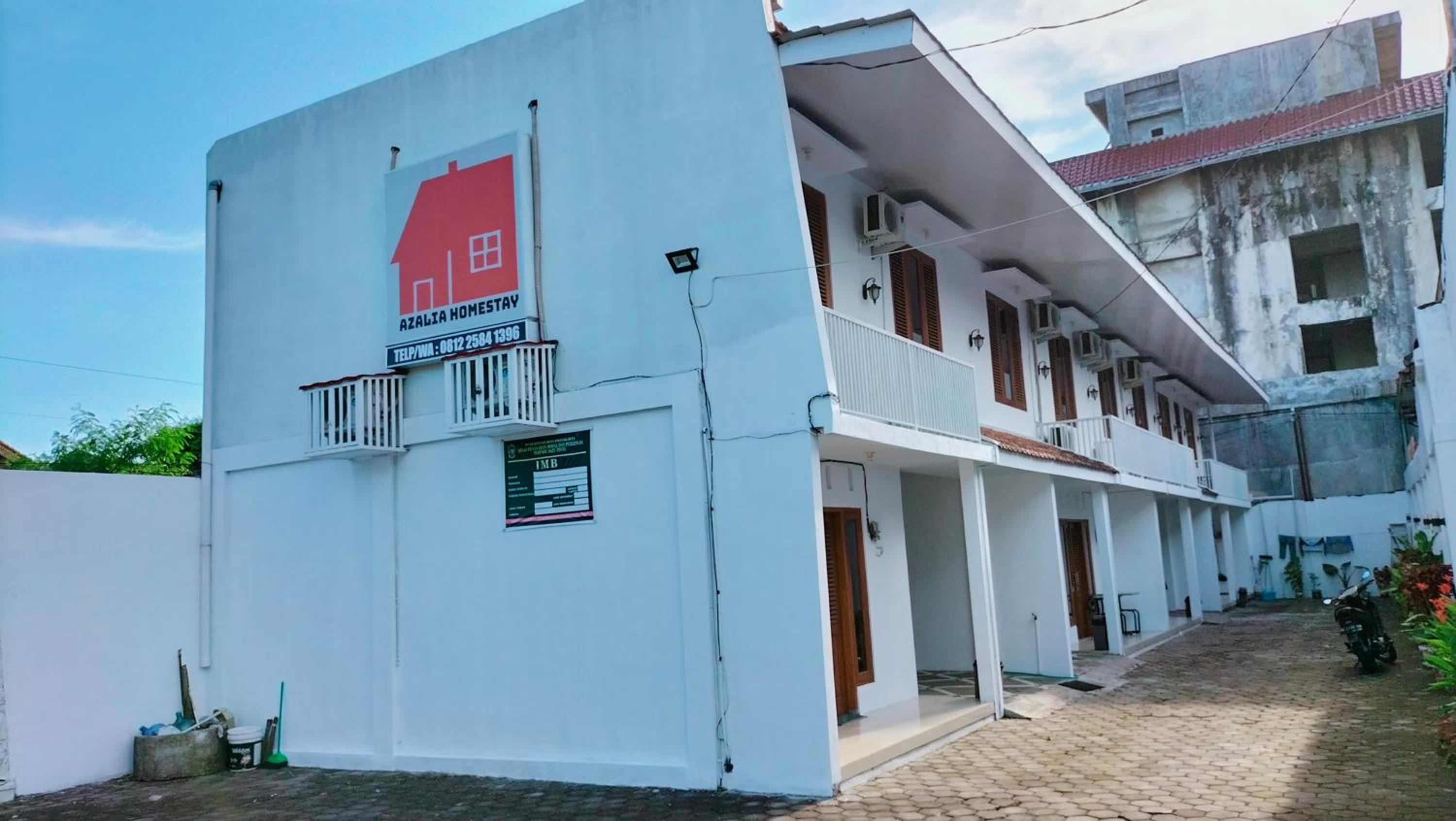 Azalia Homestay