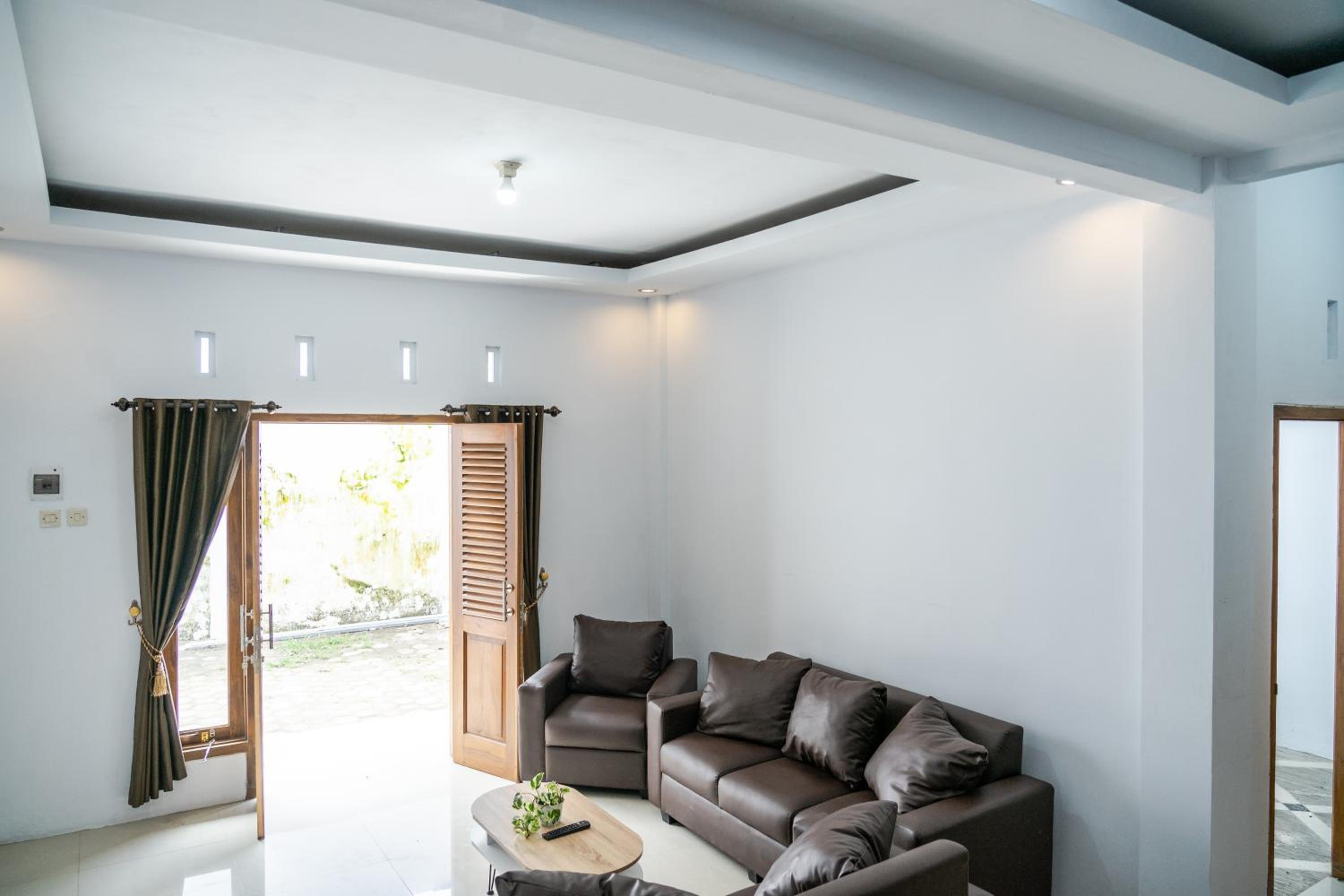 Azalia Homestay
