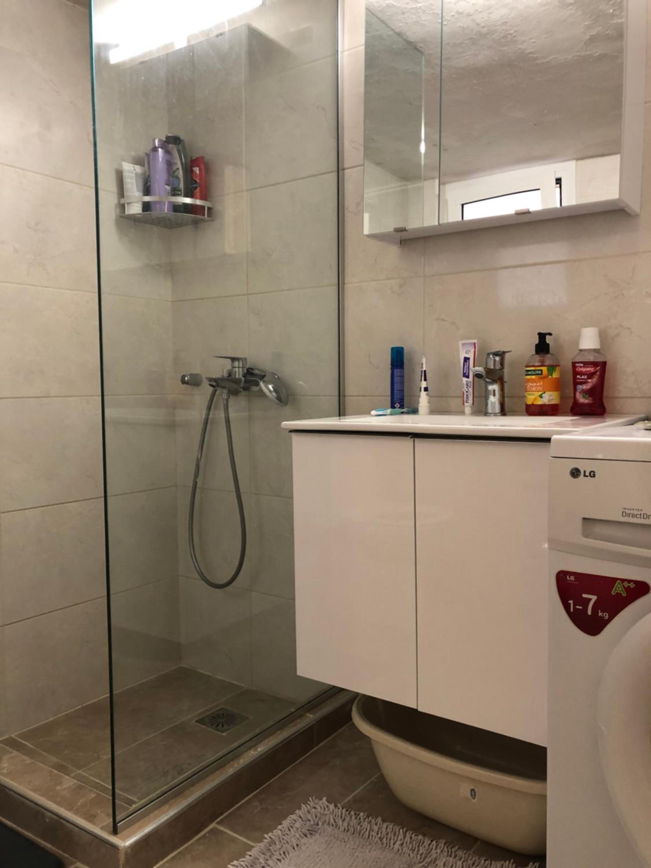 Spacious Double room in the Center of Athens