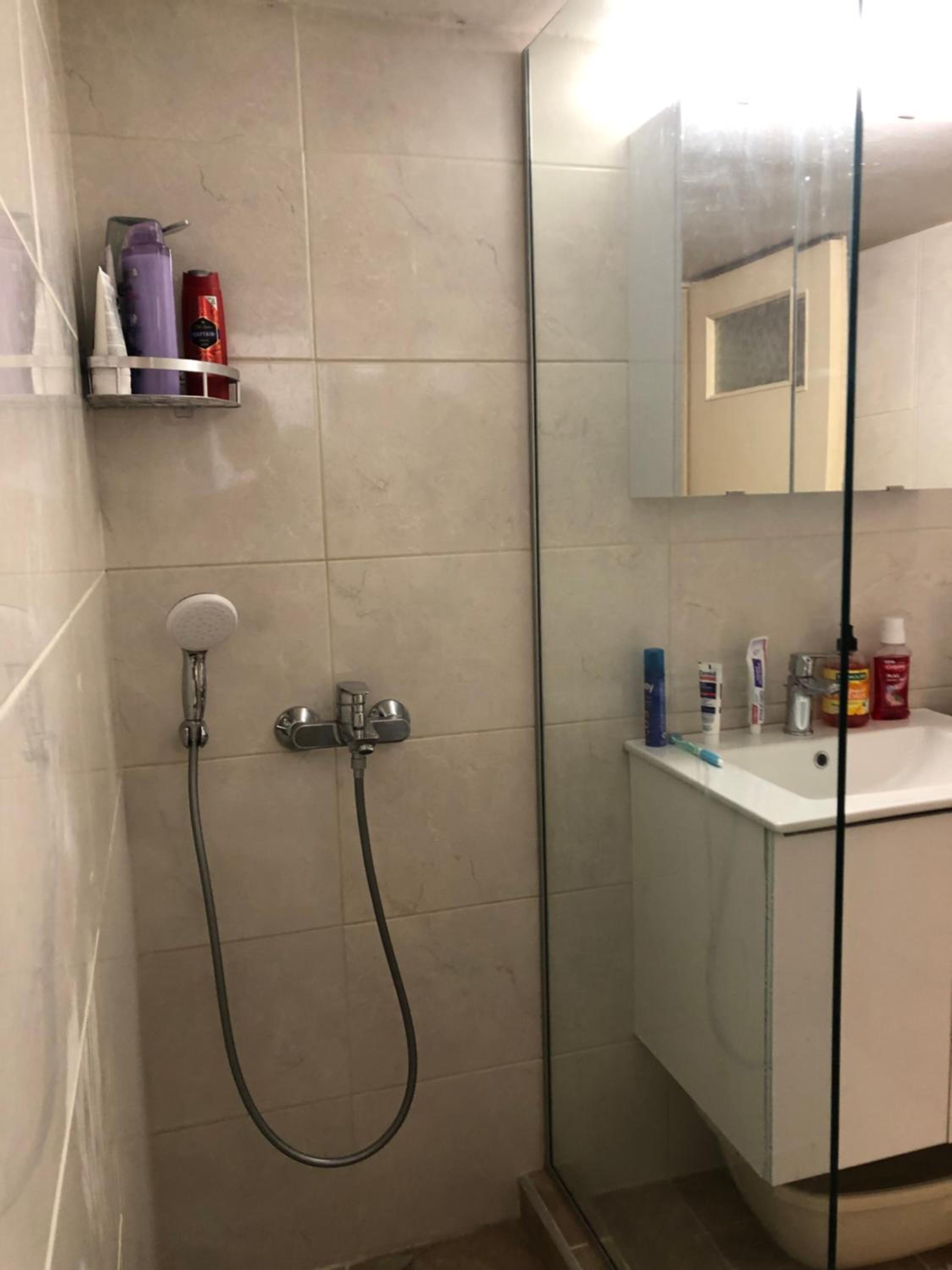Spacious Double room in the Center of Athens