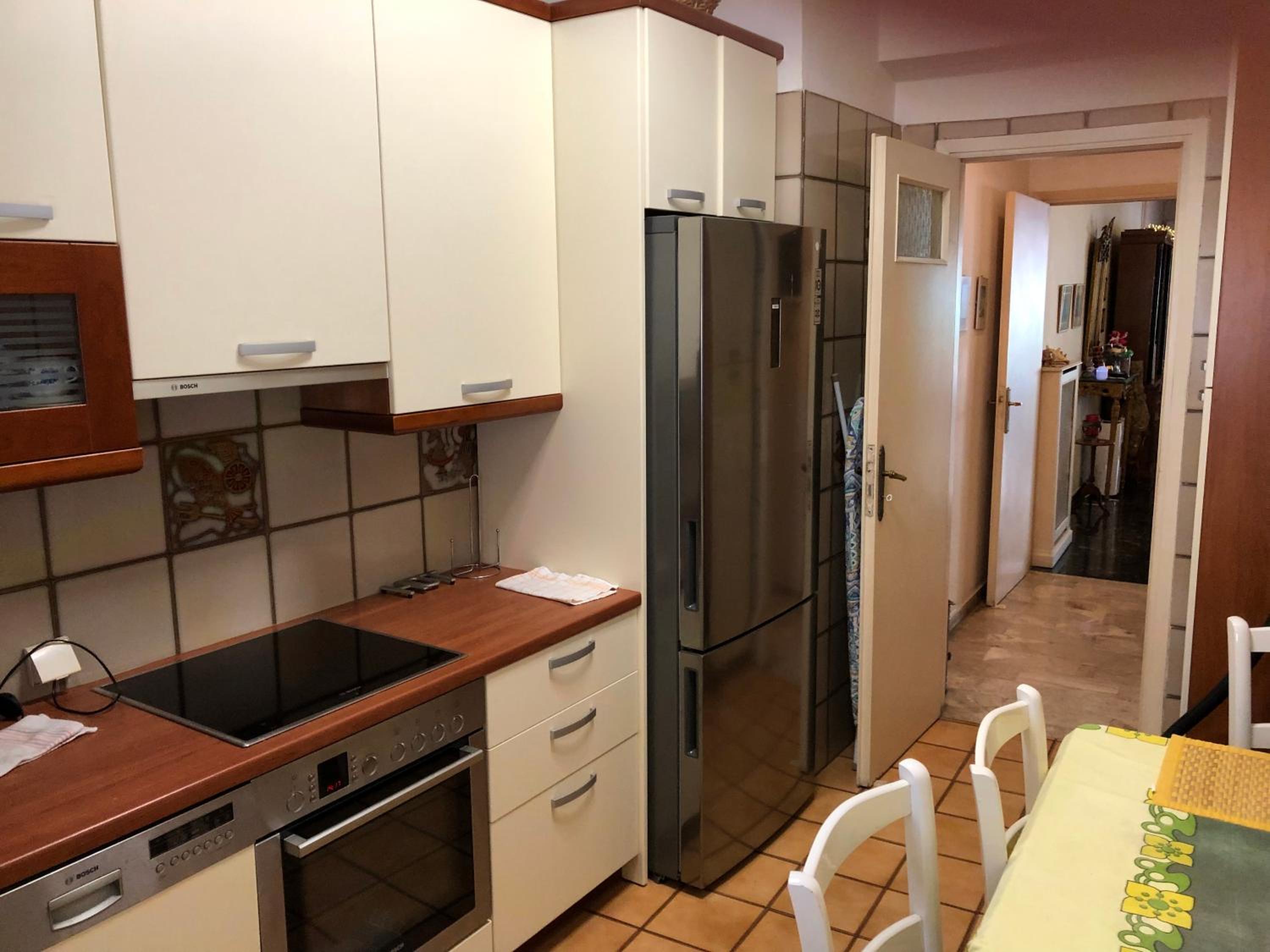 Spacious Double room in the Center of Athens