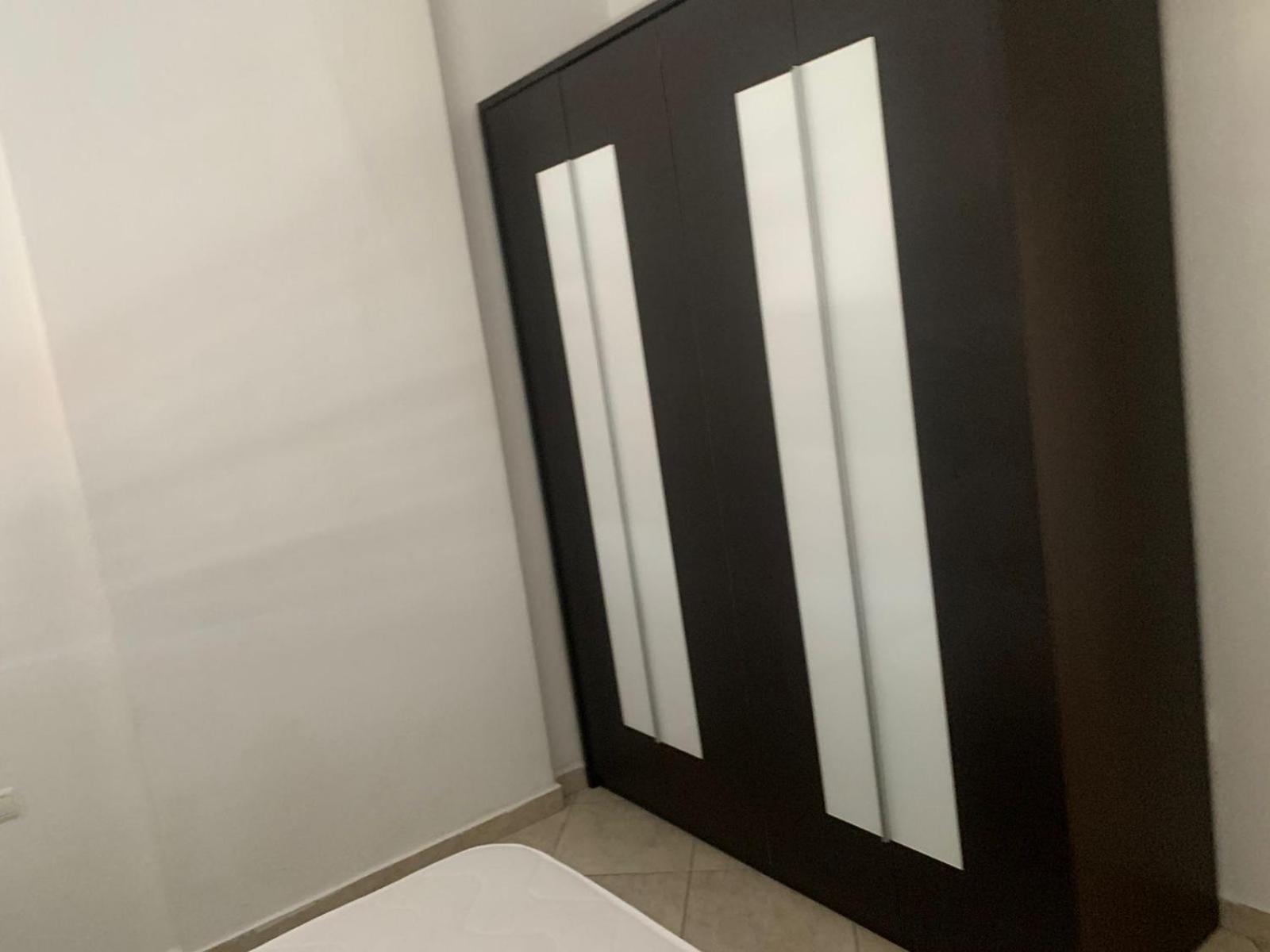 H Apartment Vlorë