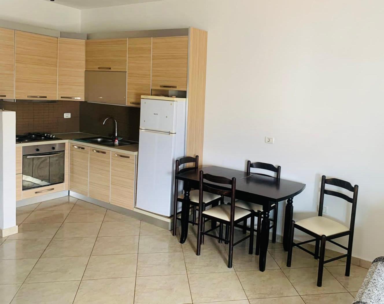 H Apartment Vlorë