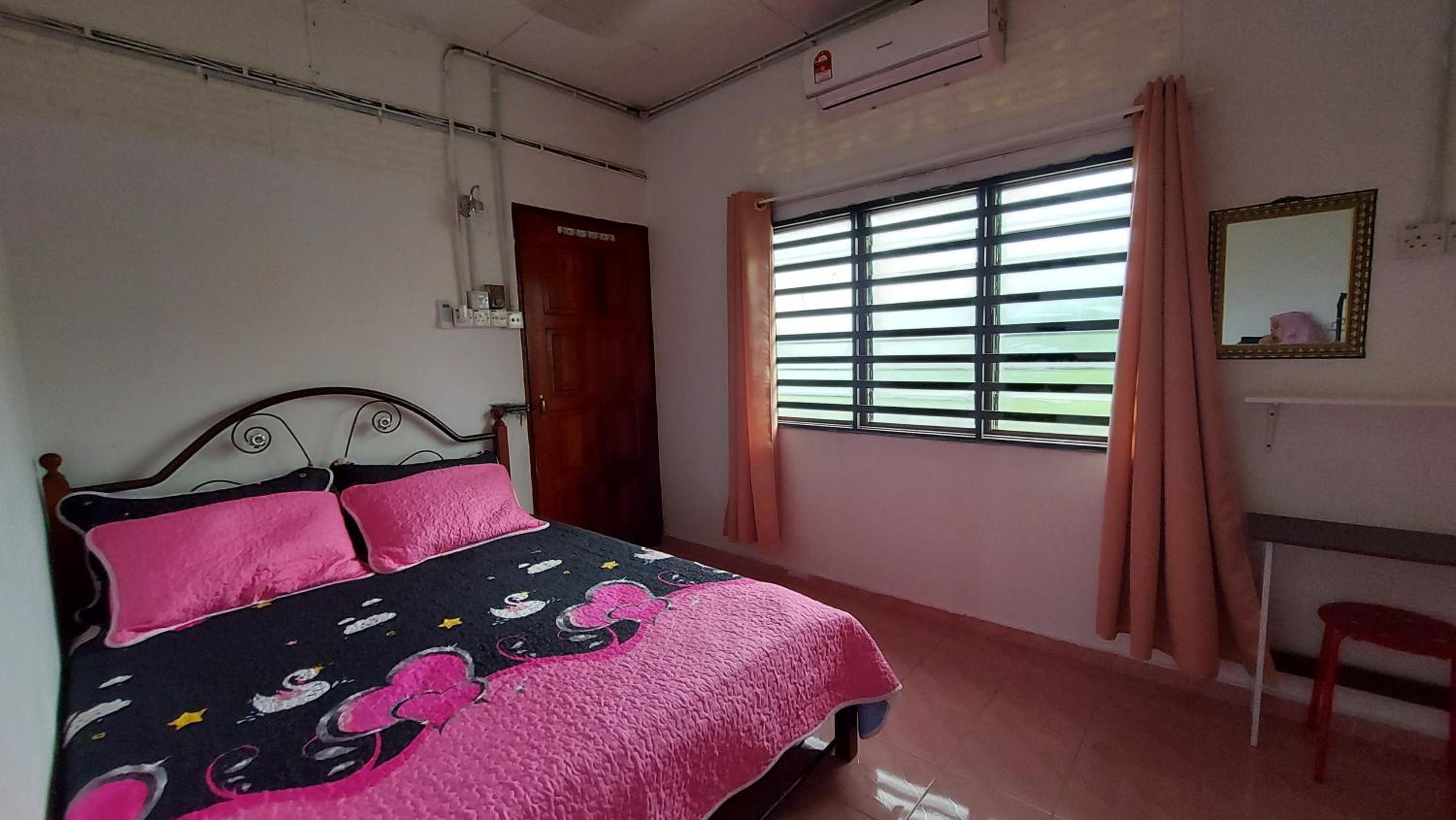 SEROJA HOMESTAY