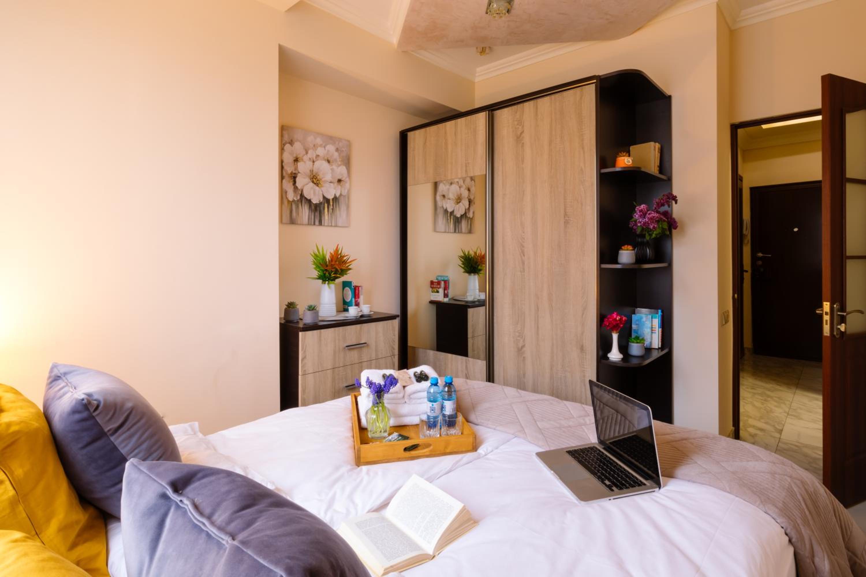 hotelise I Mocha Apartment