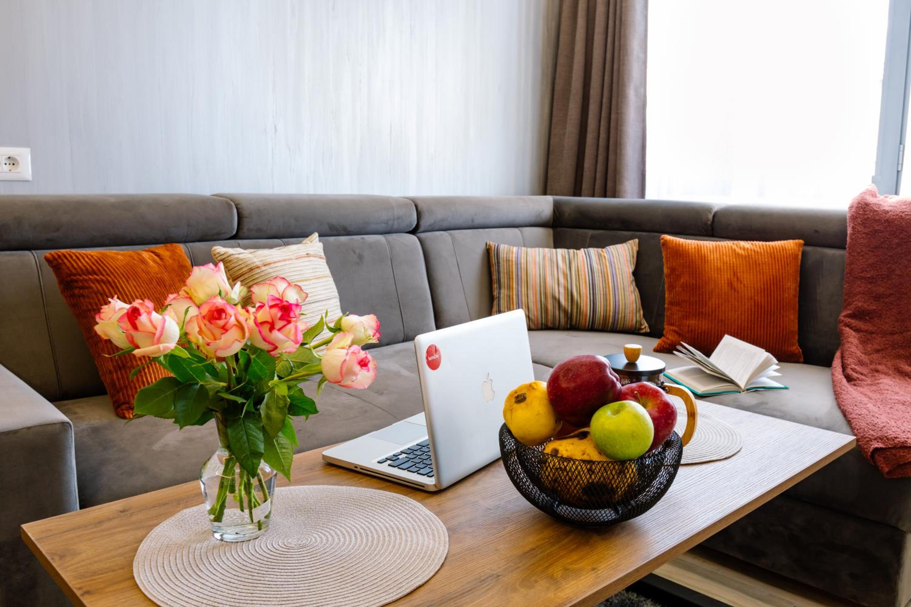 hotelise I MoulinRouge Apartment