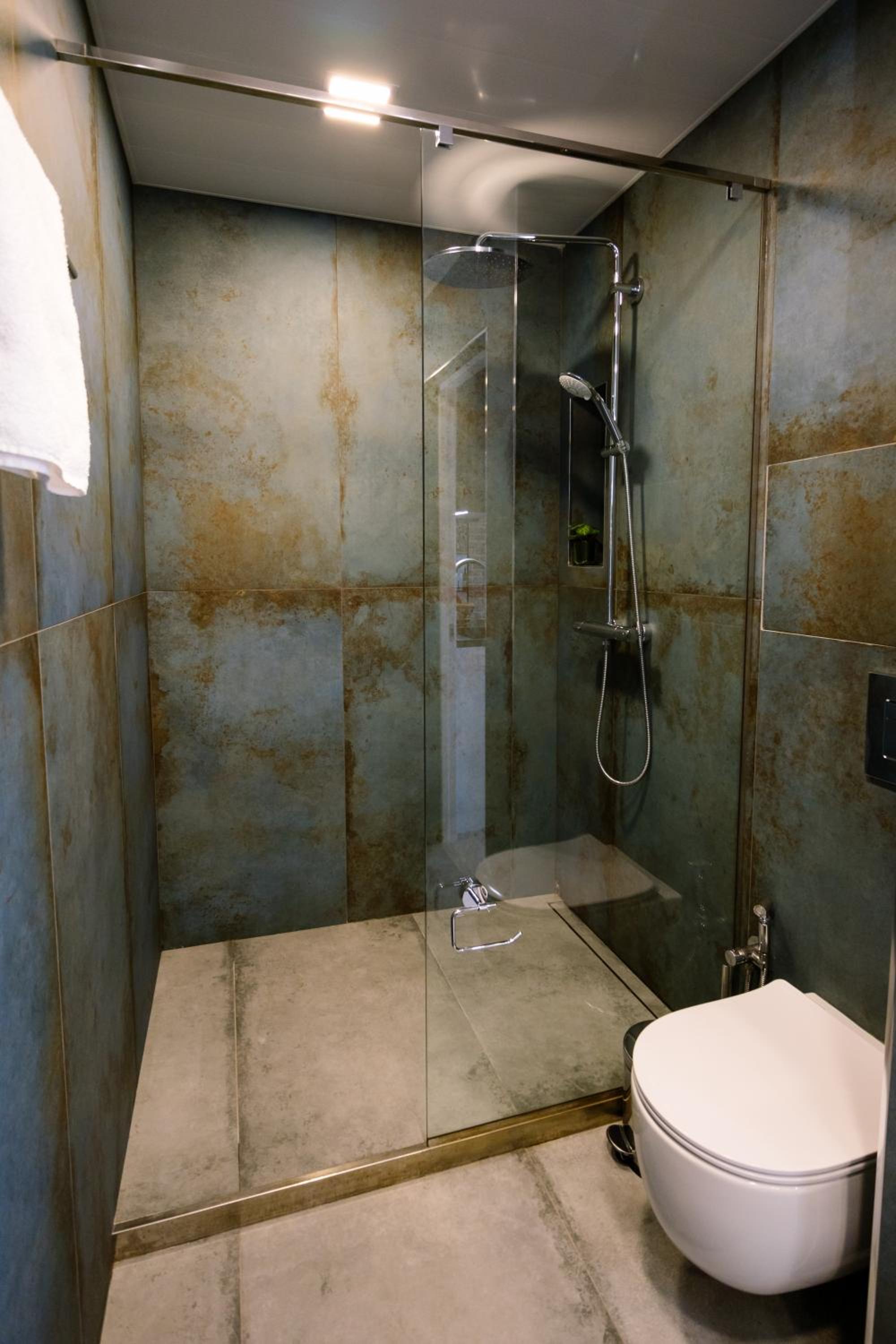 hotelise I MoulinRouge Apartment