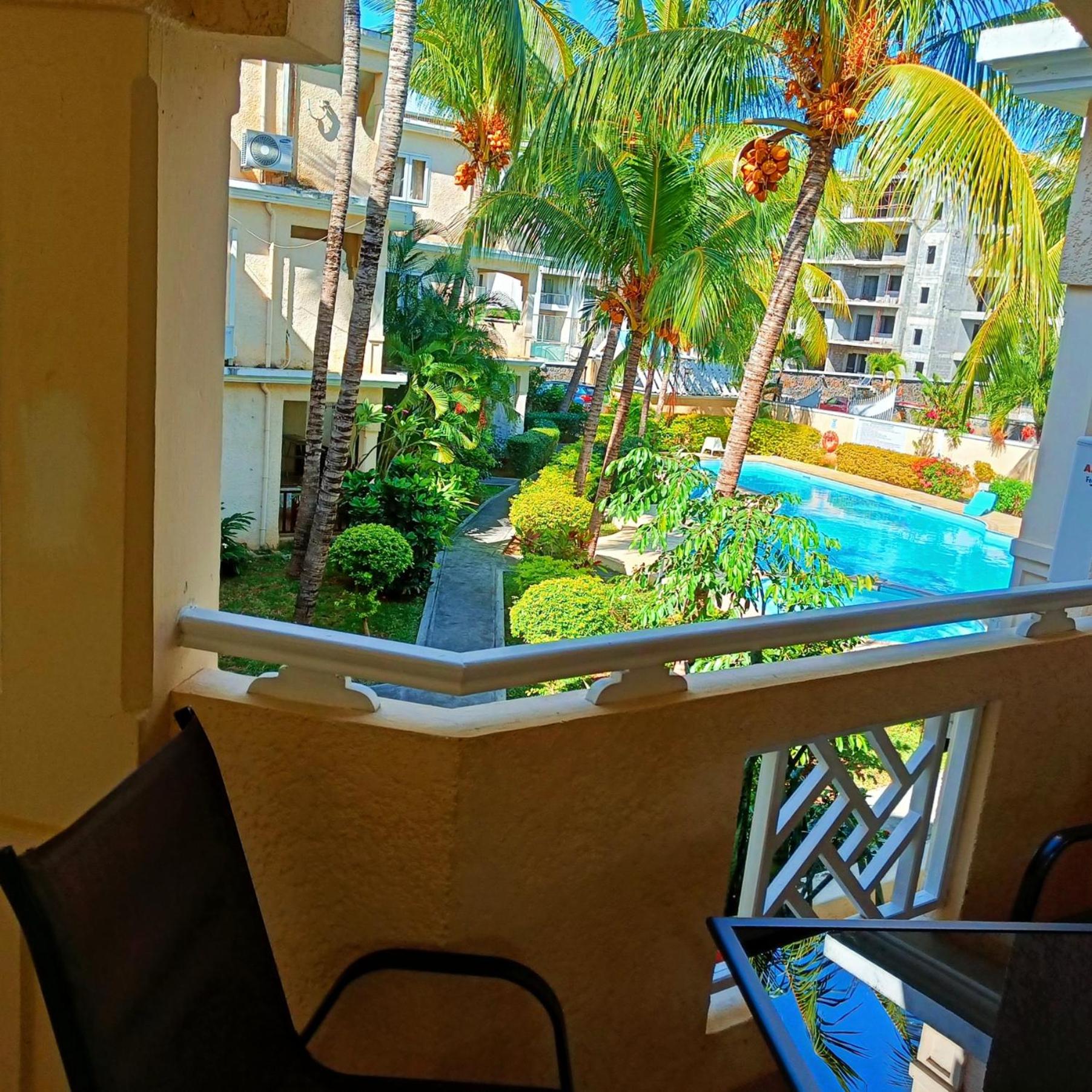 The Coastal Apartment