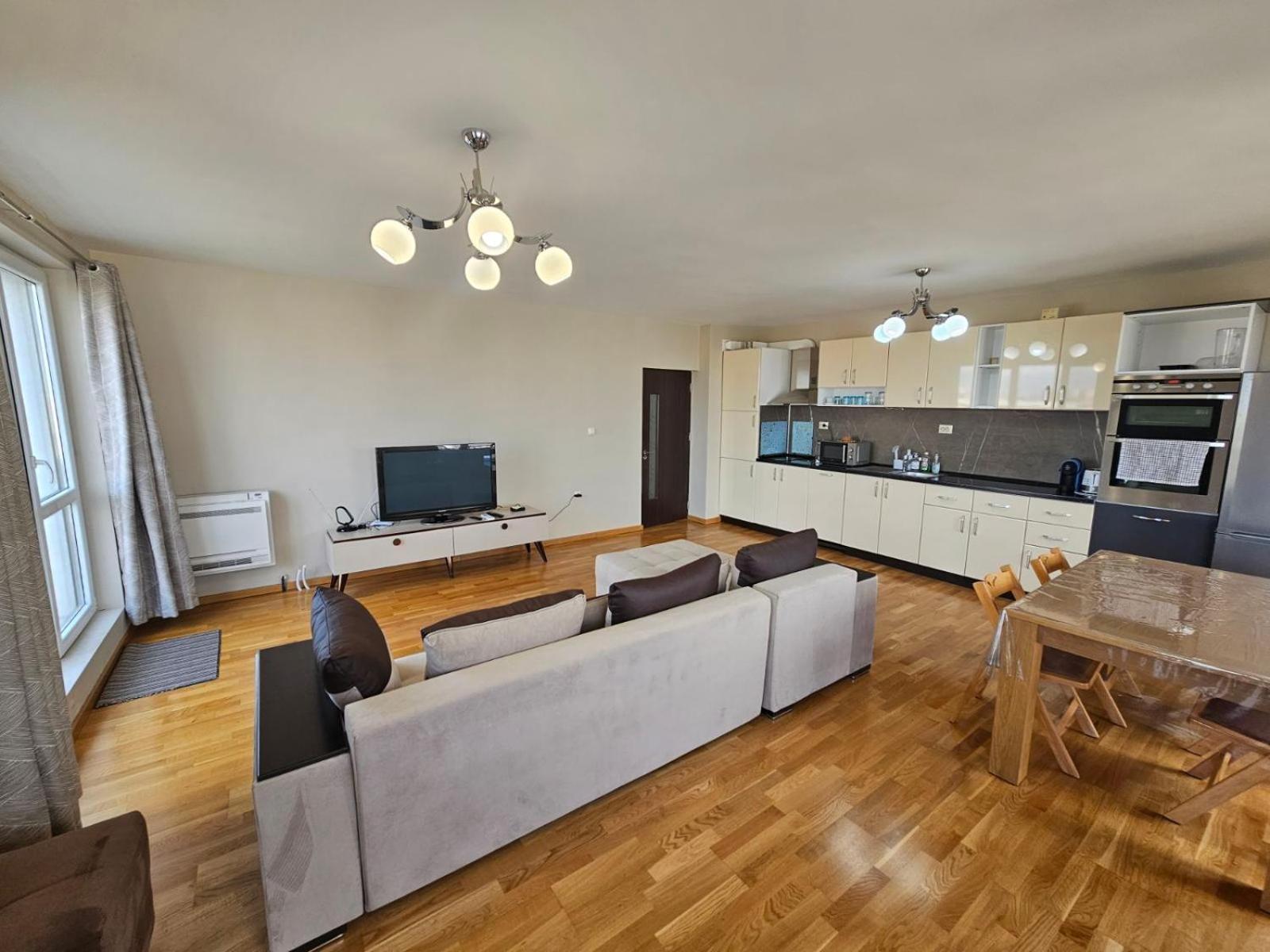 Two Bedroom Apartment 46- Trakia 54 А view 2