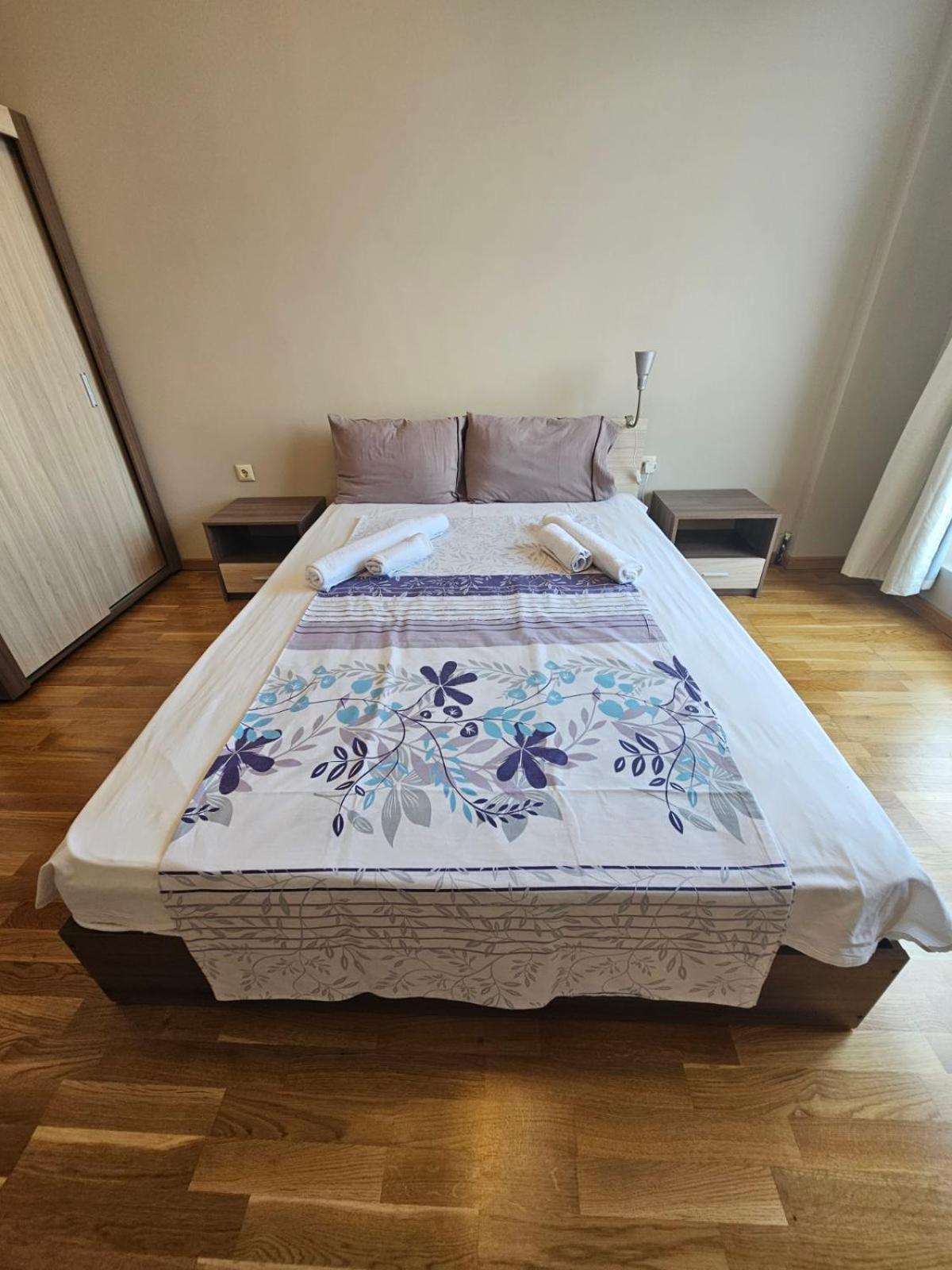 Two Bedroom Apartment 46- Trakia 54 А view 3