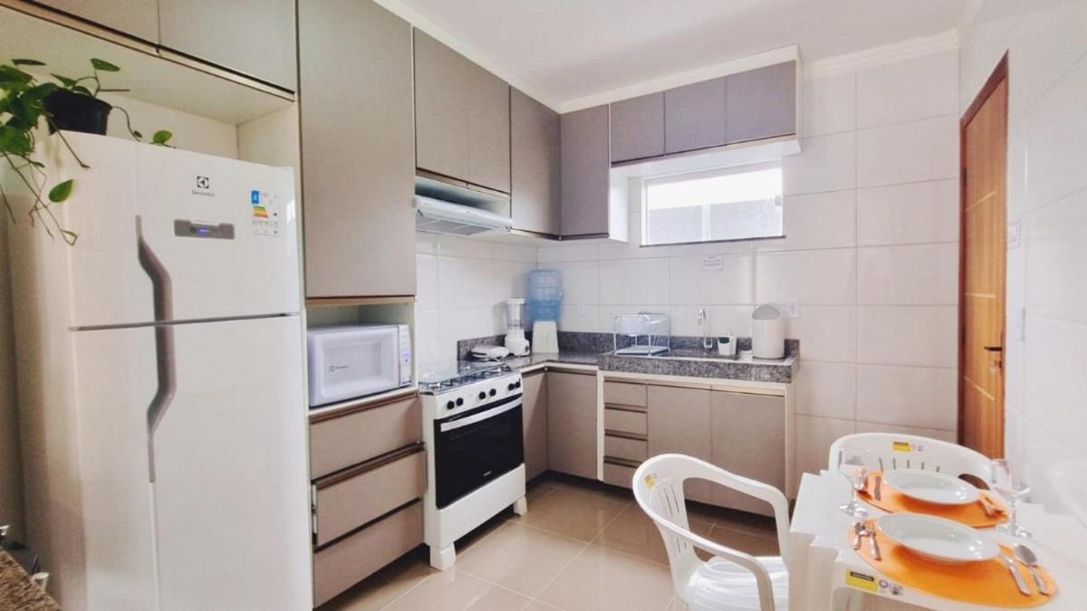 Apartamento em condomínio com 2 quartos para 6 pessoas