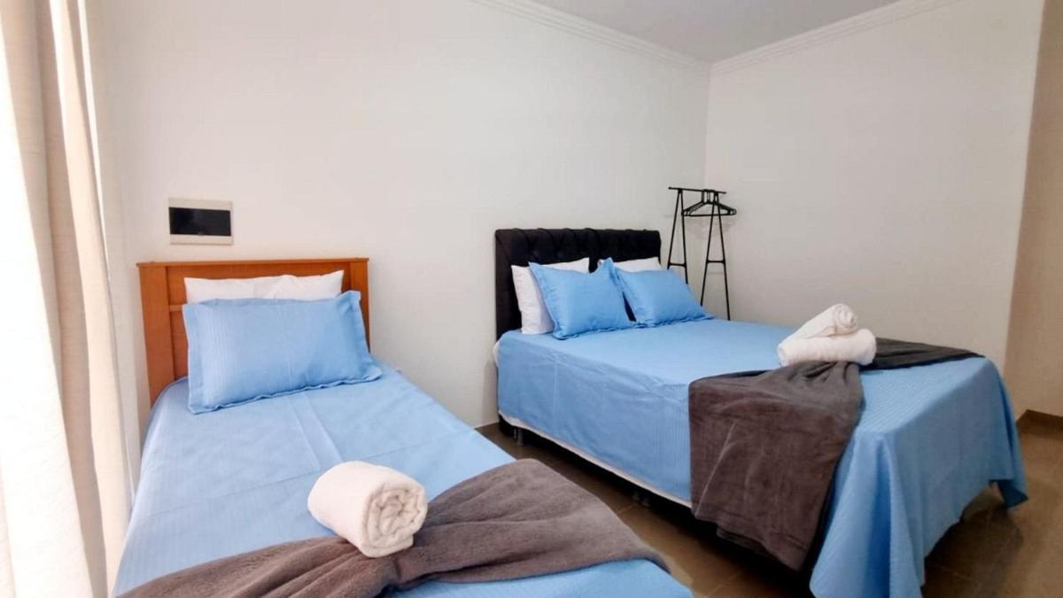 Apartamento em condomínio com 2 quartos para 6 pessoas