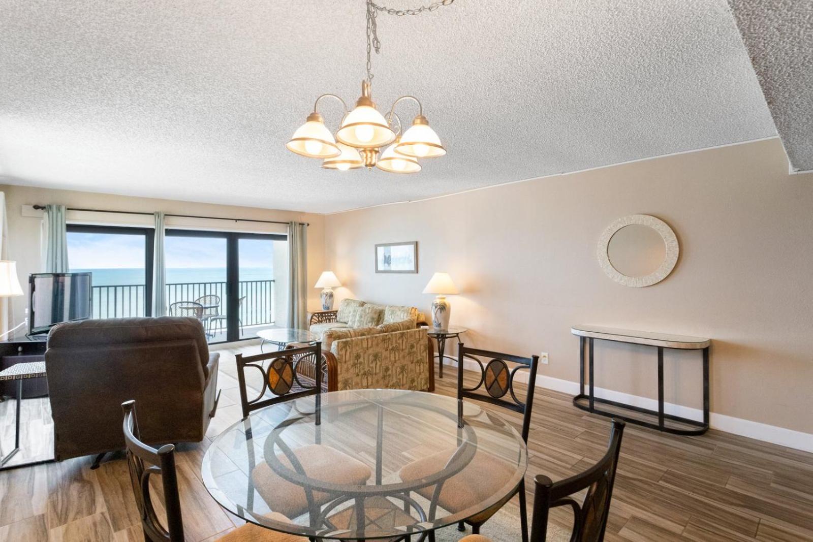 Direct Beachfront 1b 1b Corner - Sandy Shores #501