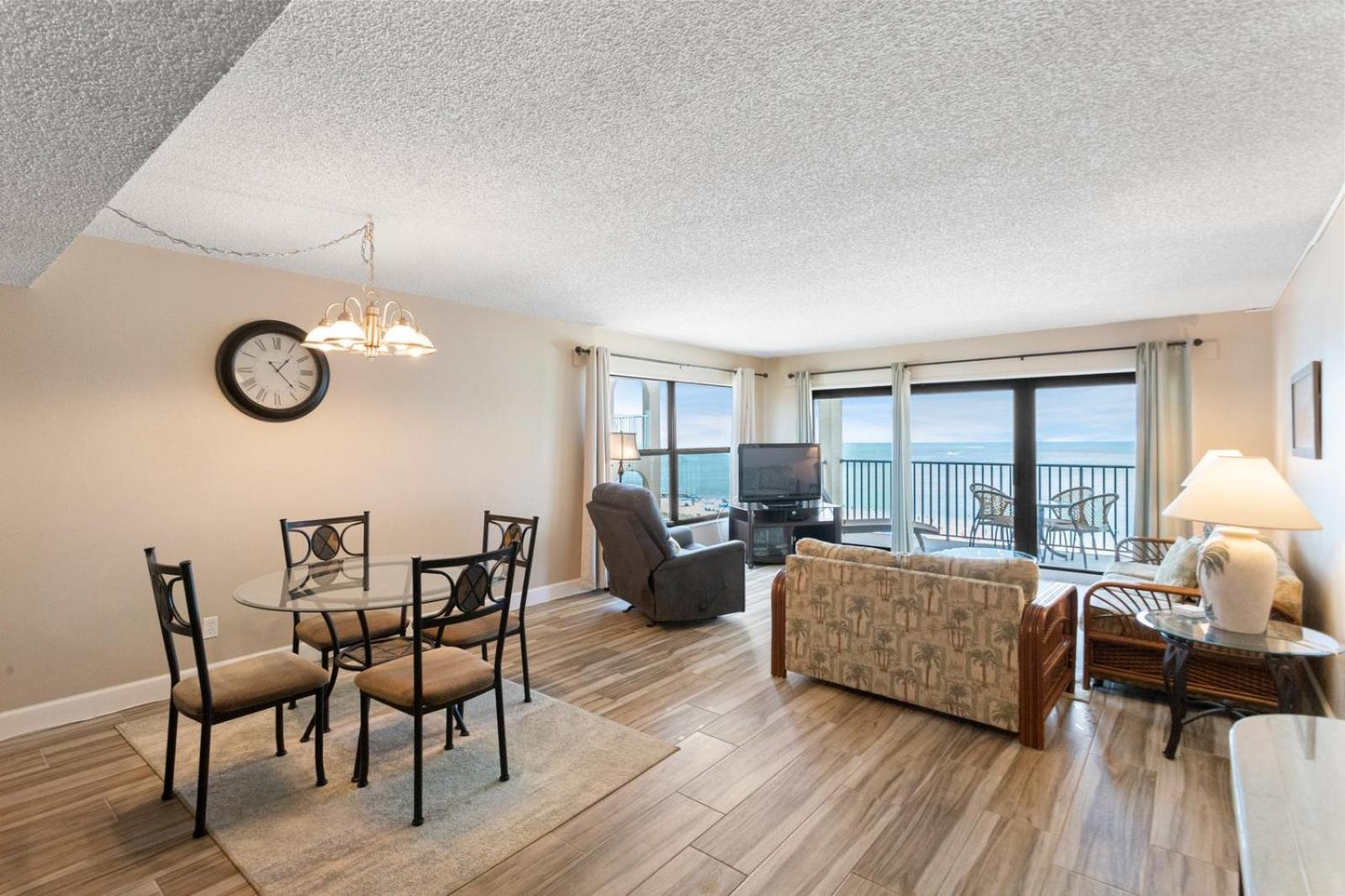 Direct Beachfront 1b 1b Corner - Sandy Shores #501