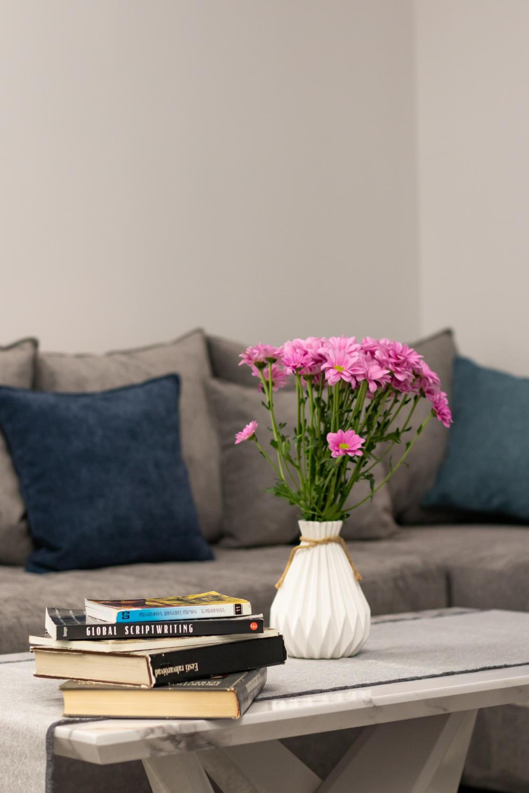 hotelise I Saryan Apartment