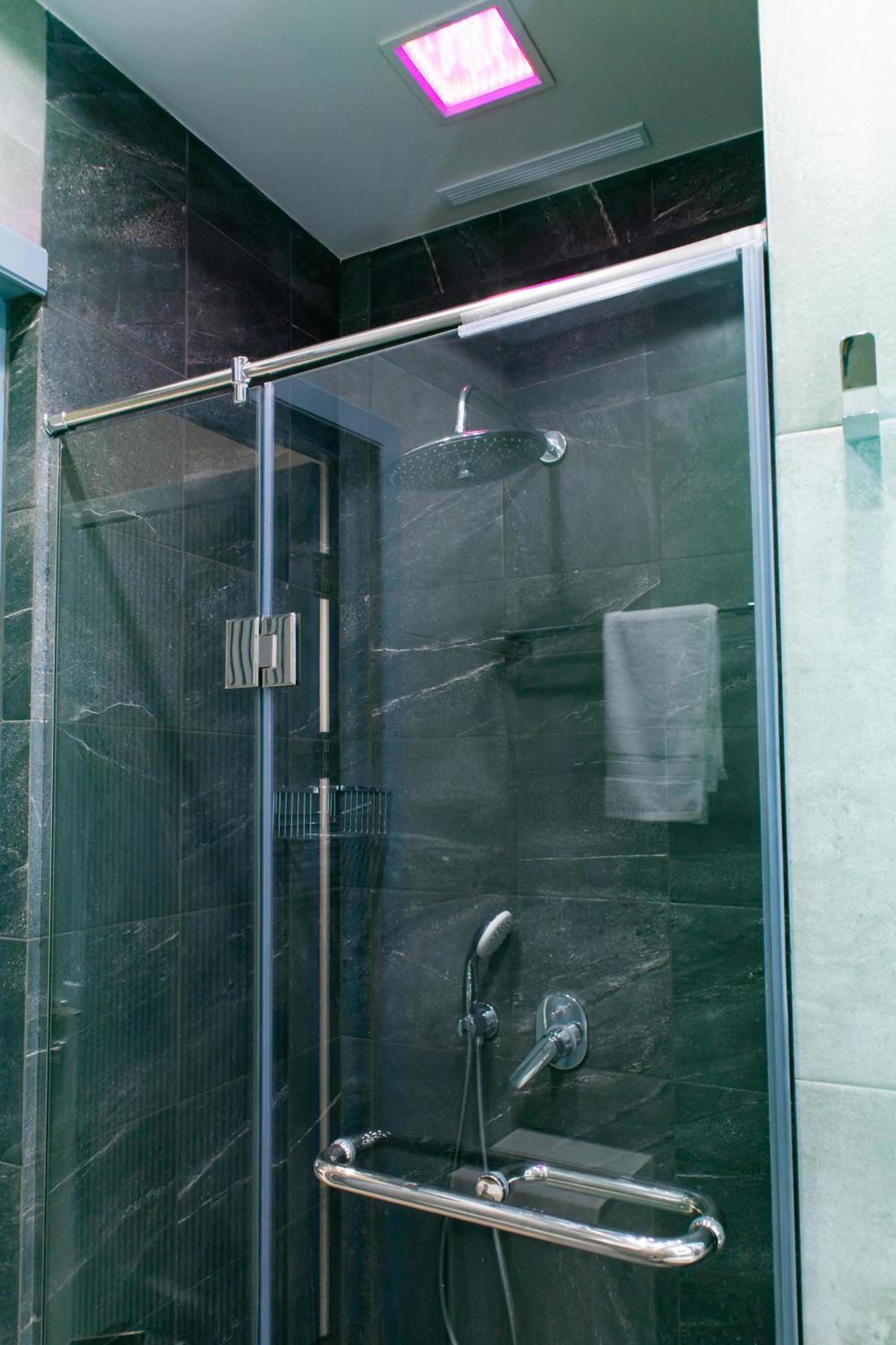 hotelise I Saryan Apartment