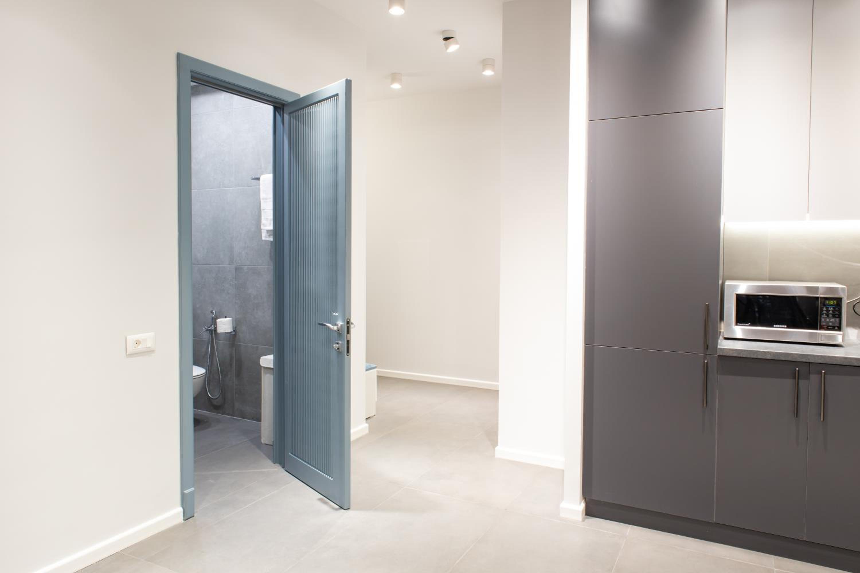 hotelise I Saryan Apartment