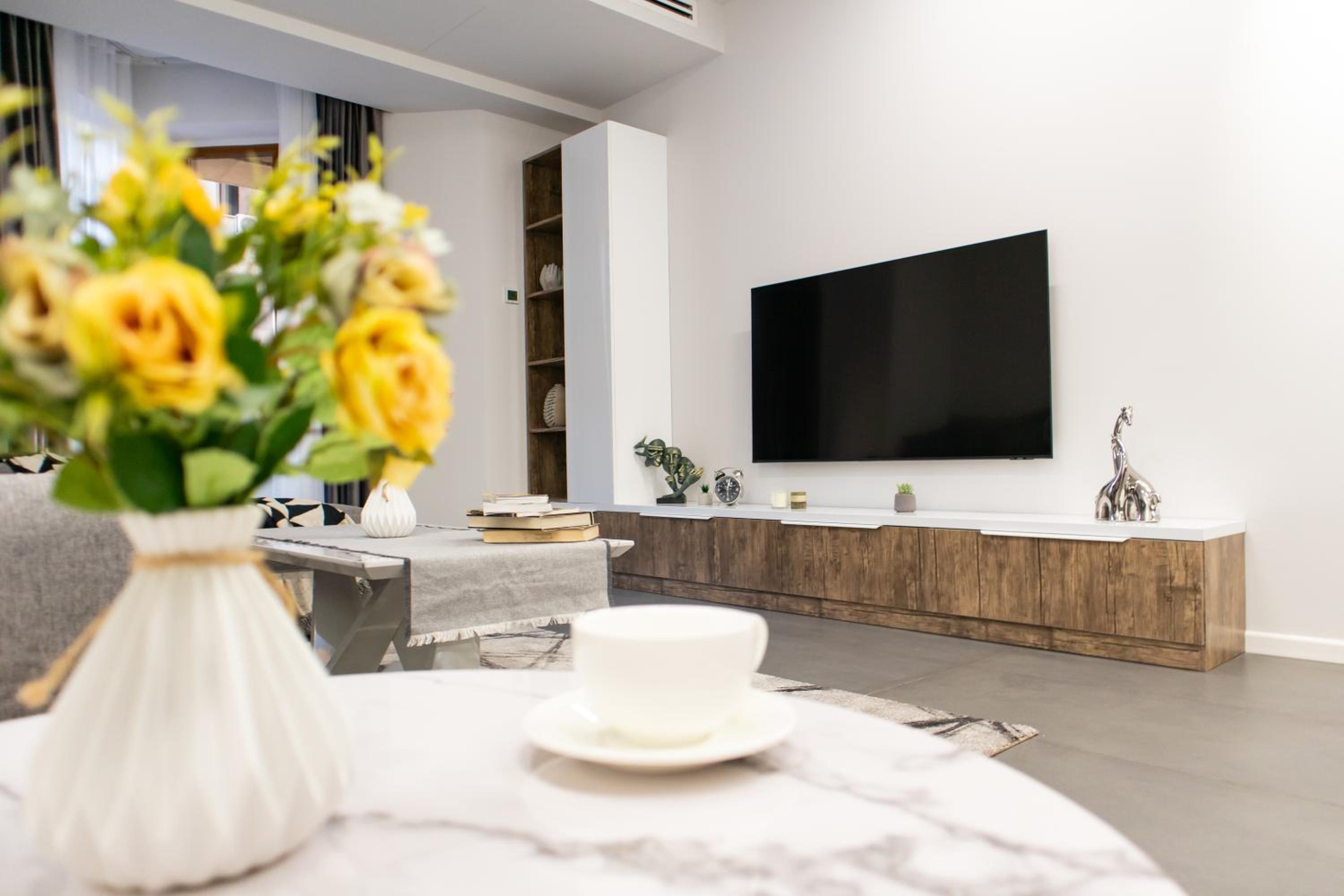 hotelise I Saryan Apartment