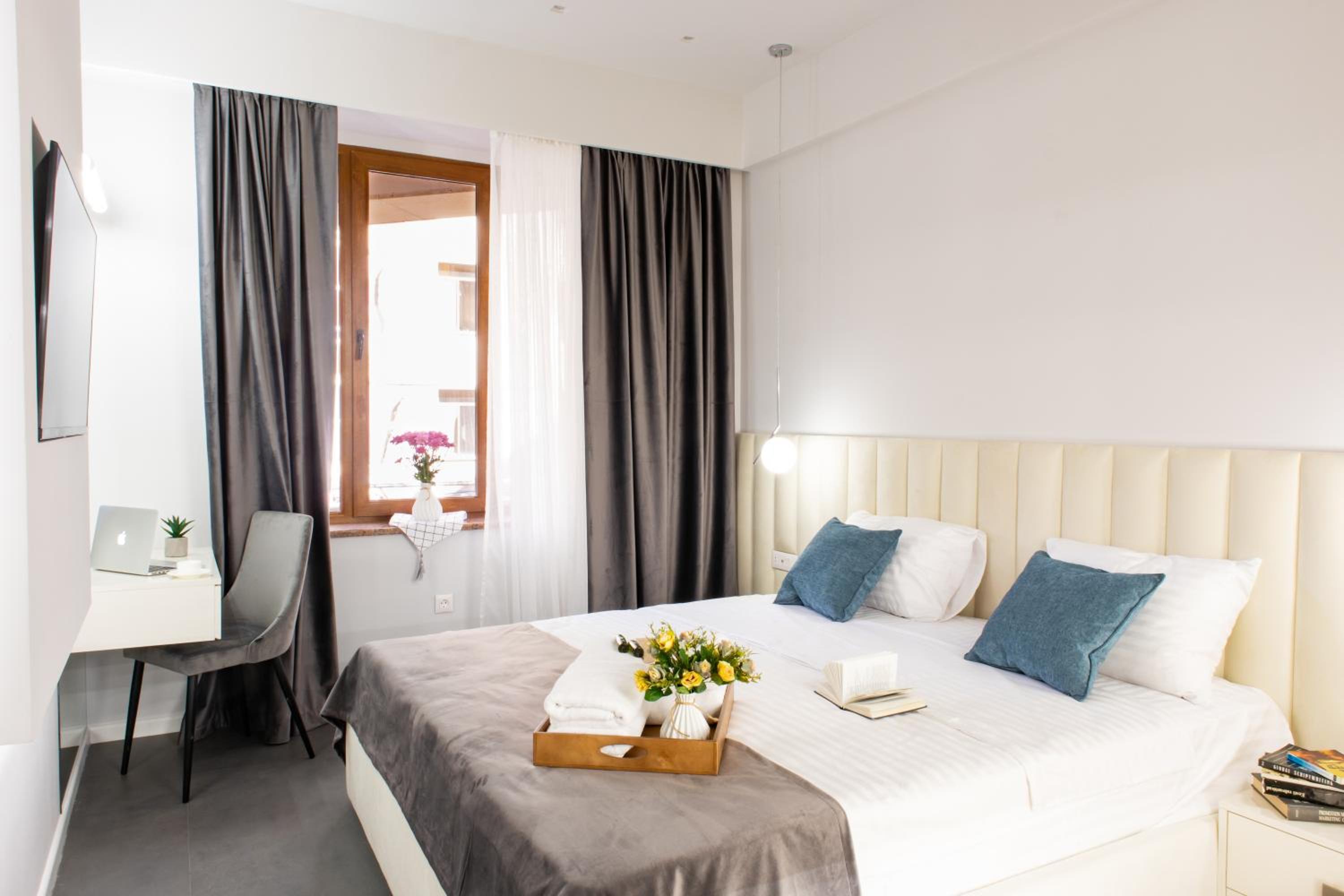hotelise I Saryan Apartment