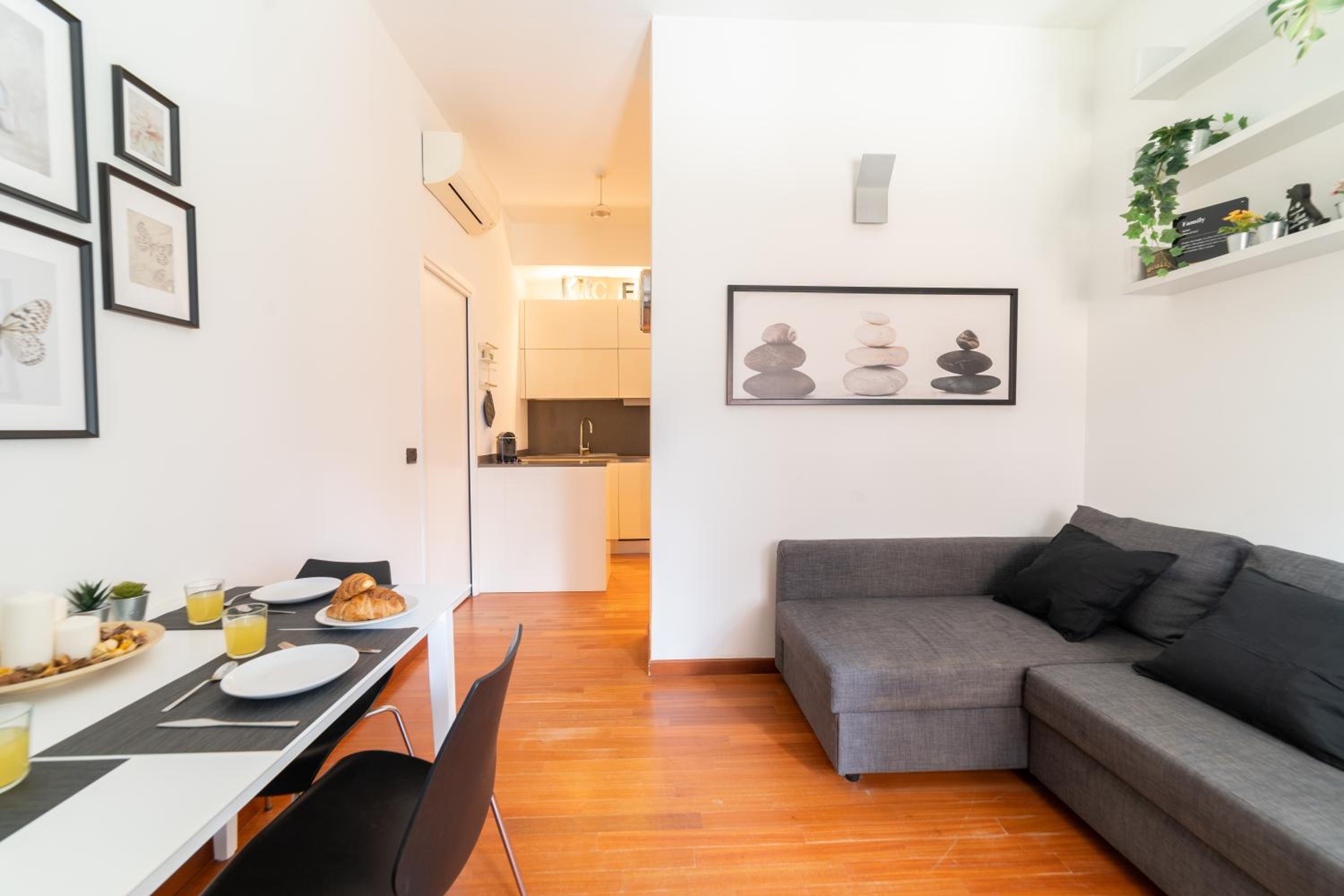CityLife-Fiera New Apartment - WiFi & Netflix
