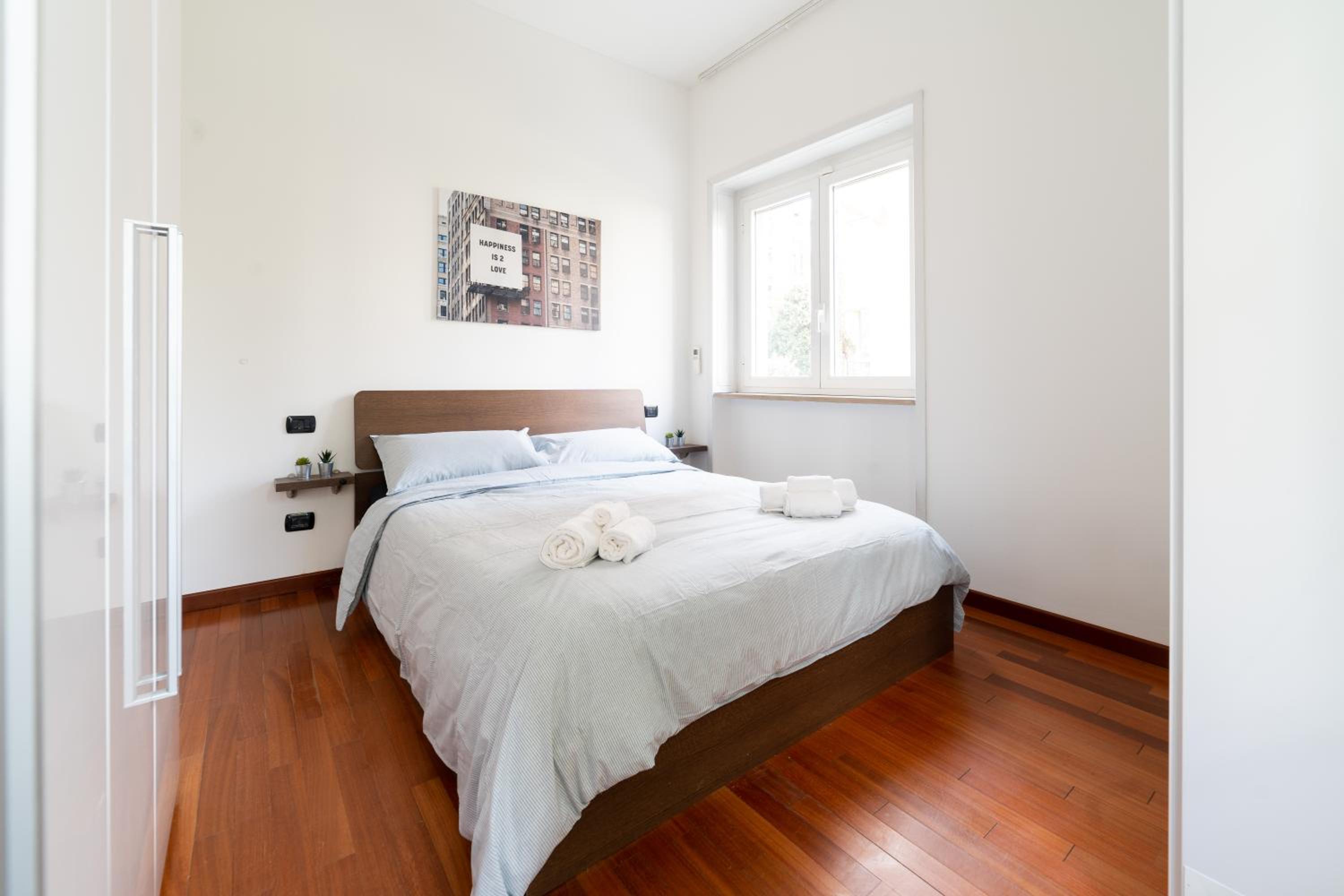 CityLife-Fiera New Apartment - WiFi & Netflix