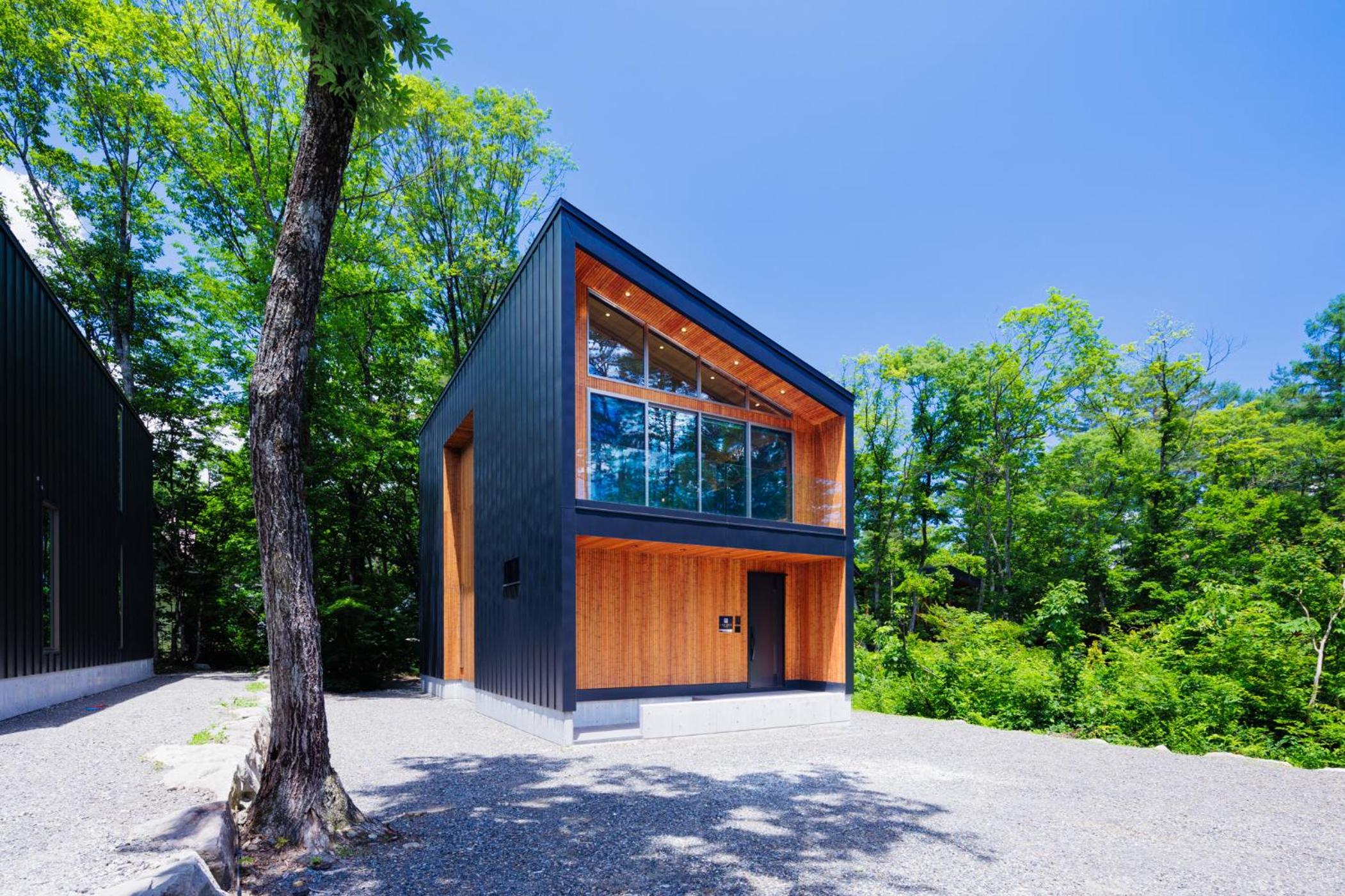 Credence Chalets by HHG