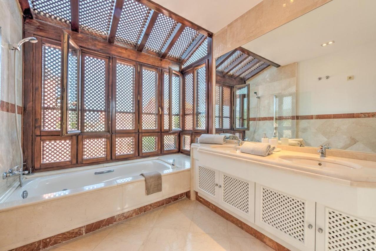 Luxury penthouse in Jardines de Don Carlos
