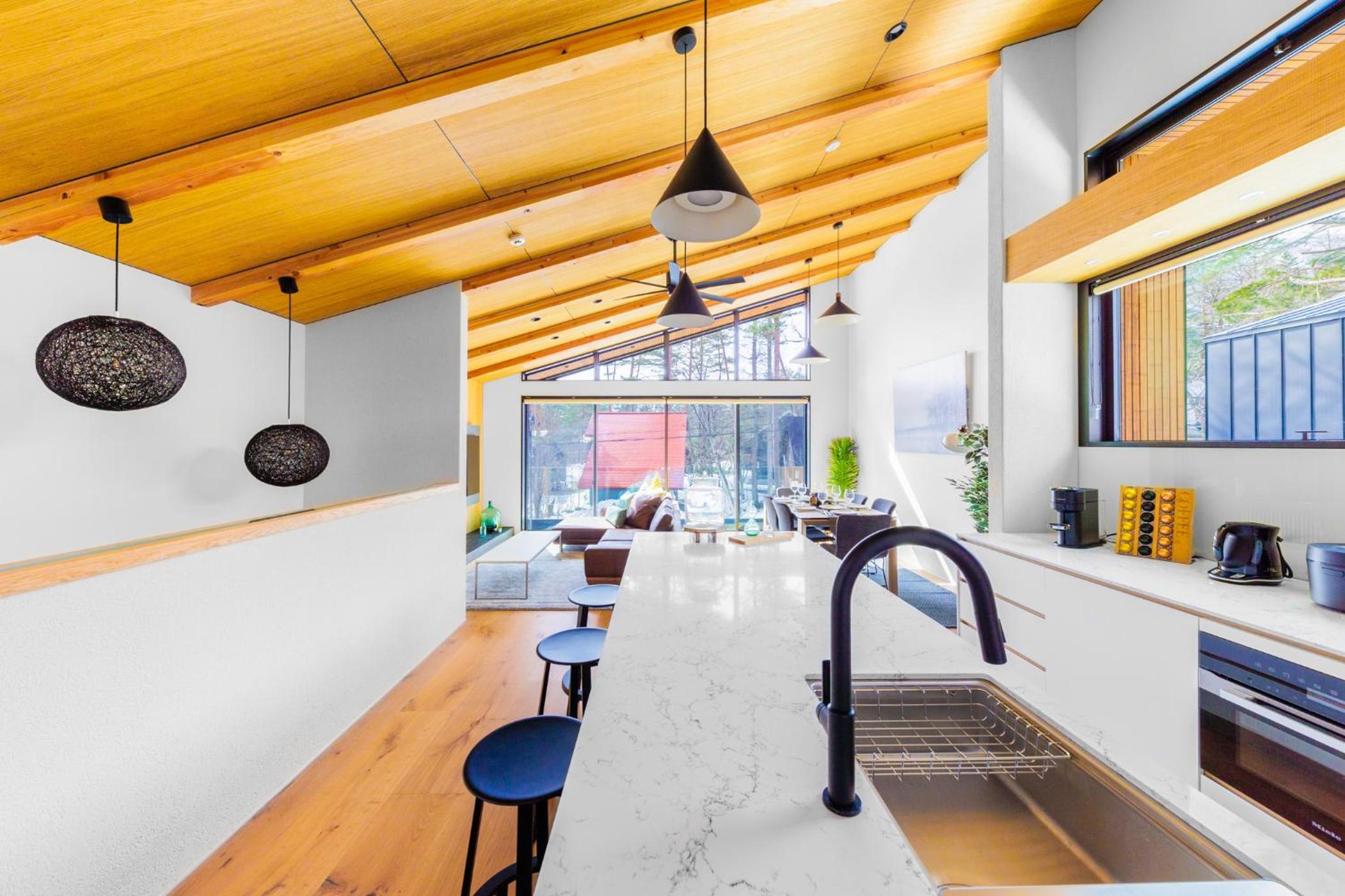 Credence Chalets by HHG