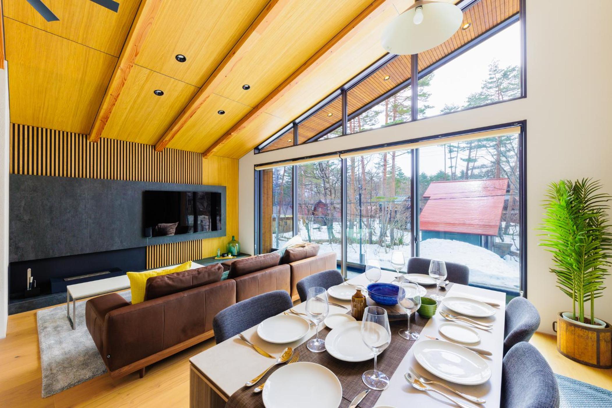 Credence Chalets by HHG