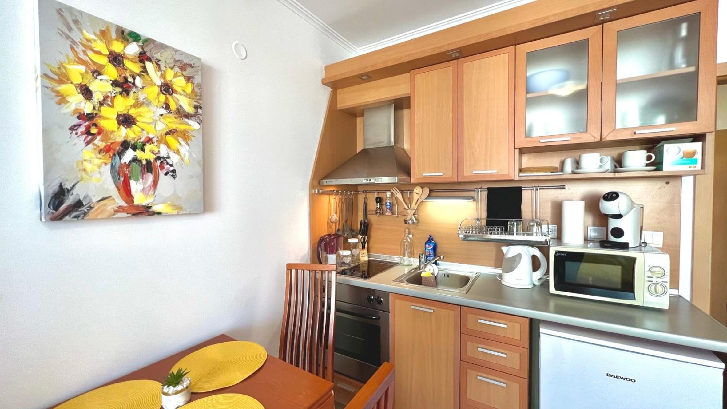 Bratanov Central Plaza apartments