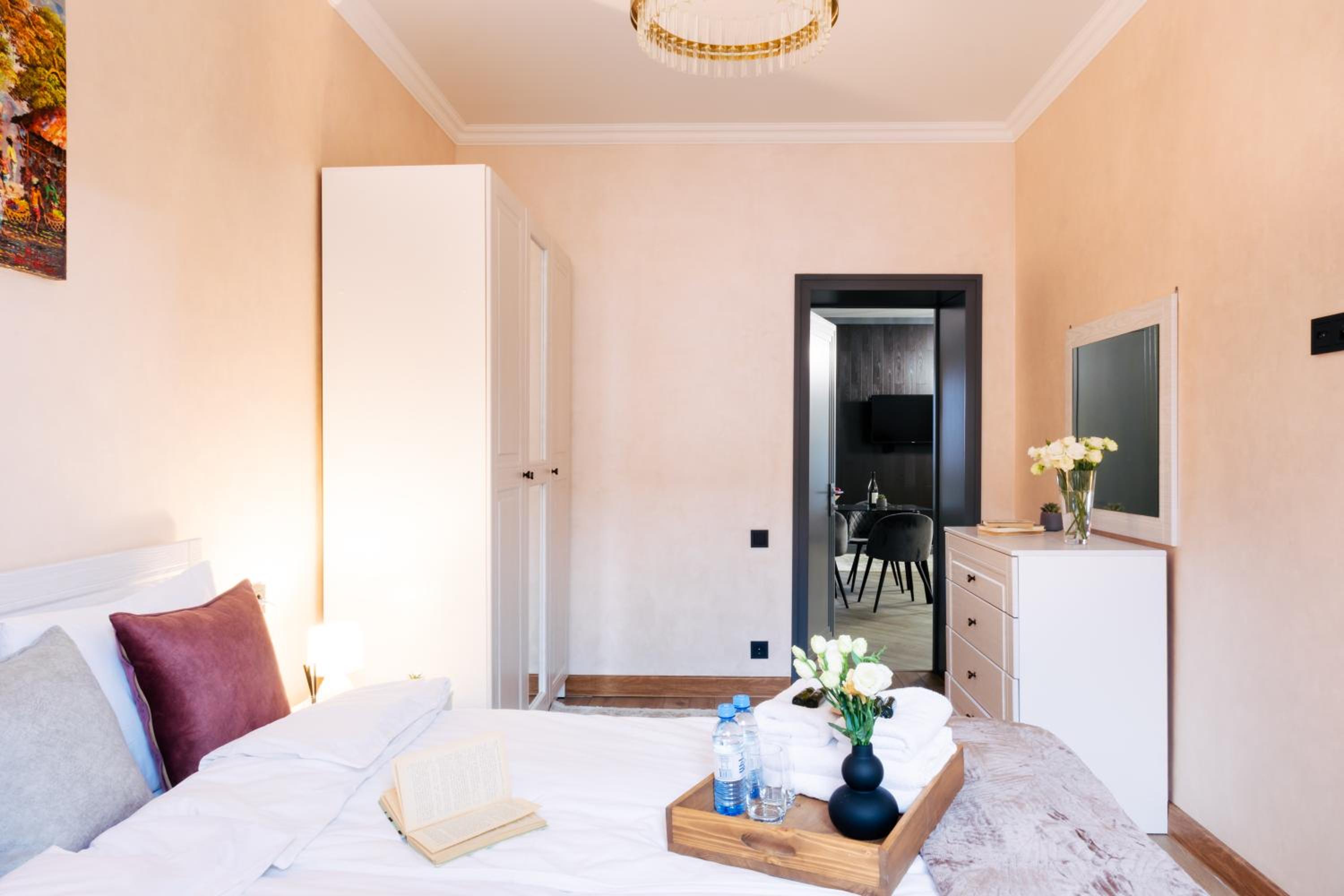 hotelise I Sketch Apartment