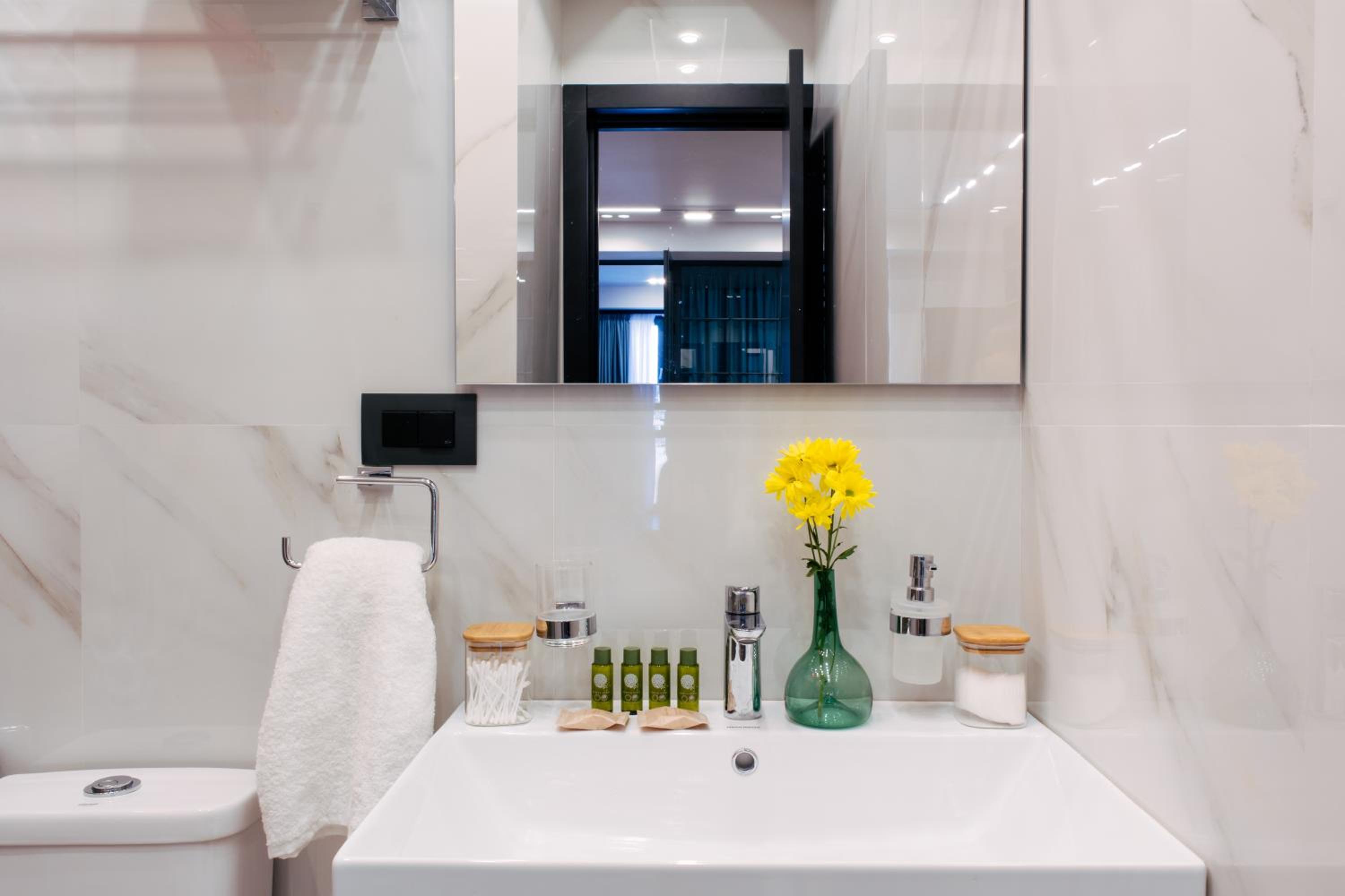hotelise I SkyGarden Apartment