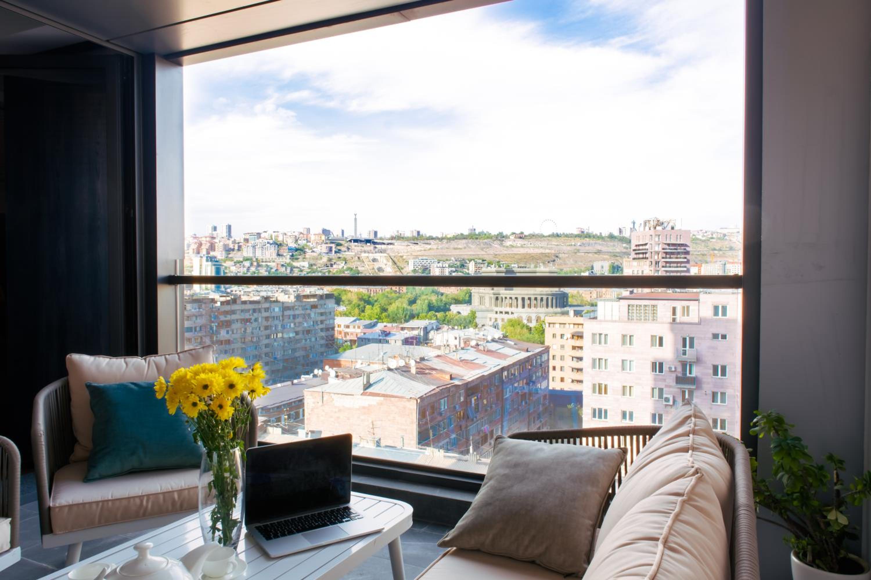 hotelise I SkyGarden Apartment