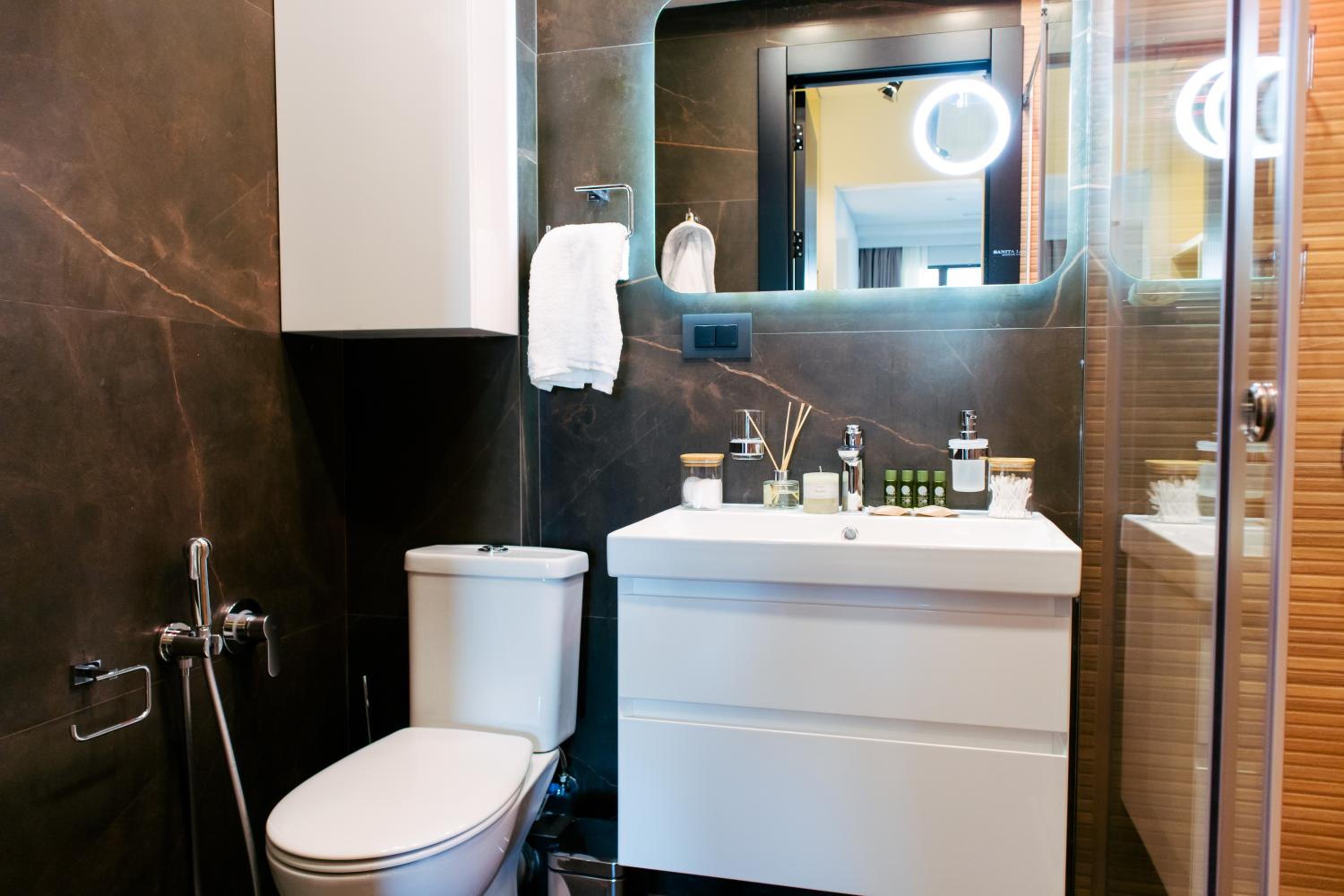hotelise I SkyGarden Apartment